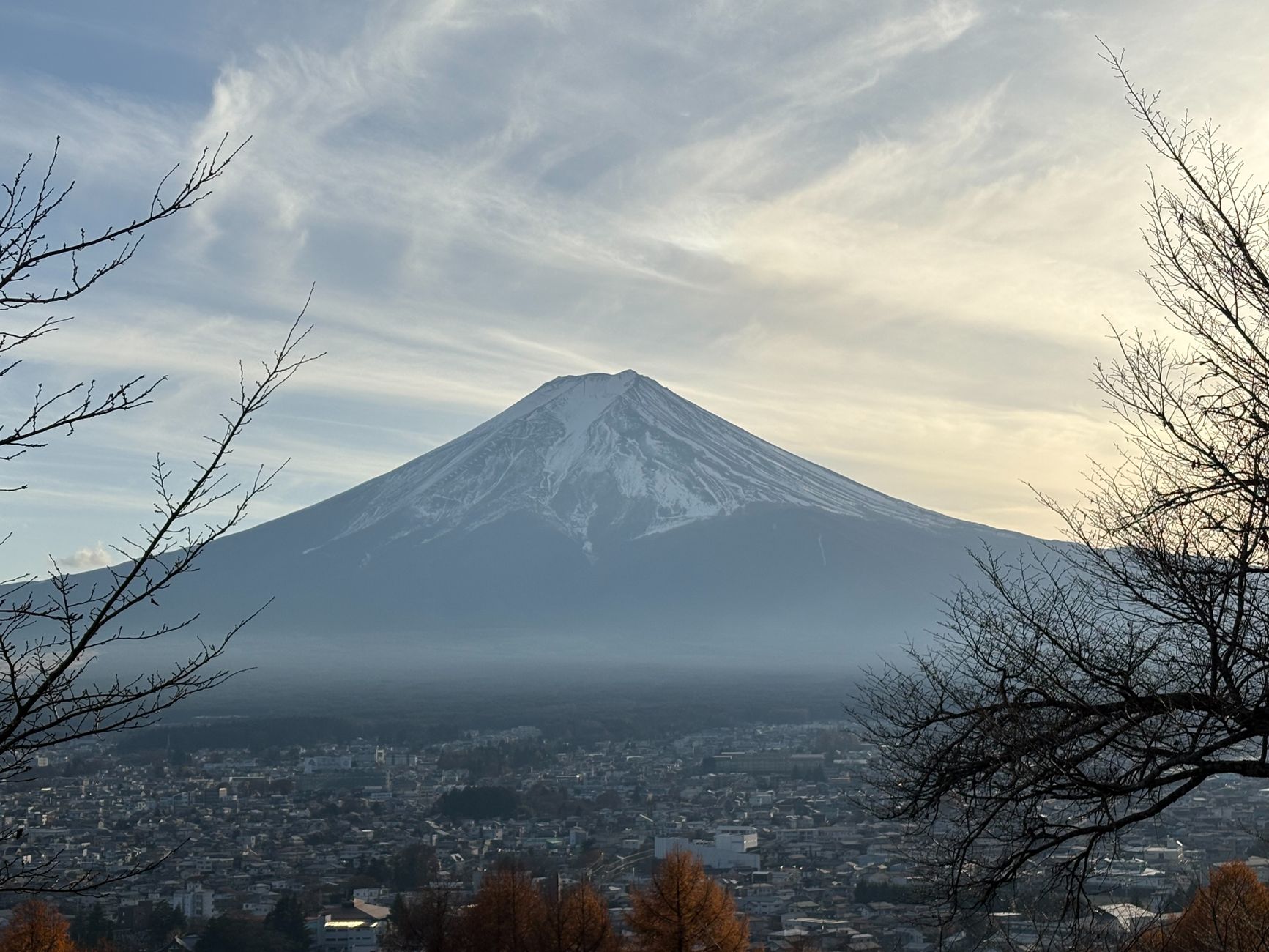 Fuji Dağı'nda sisli hava