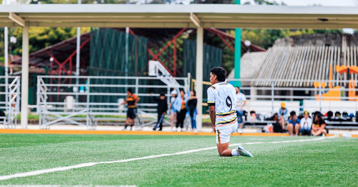 Why do players kneel before matches?