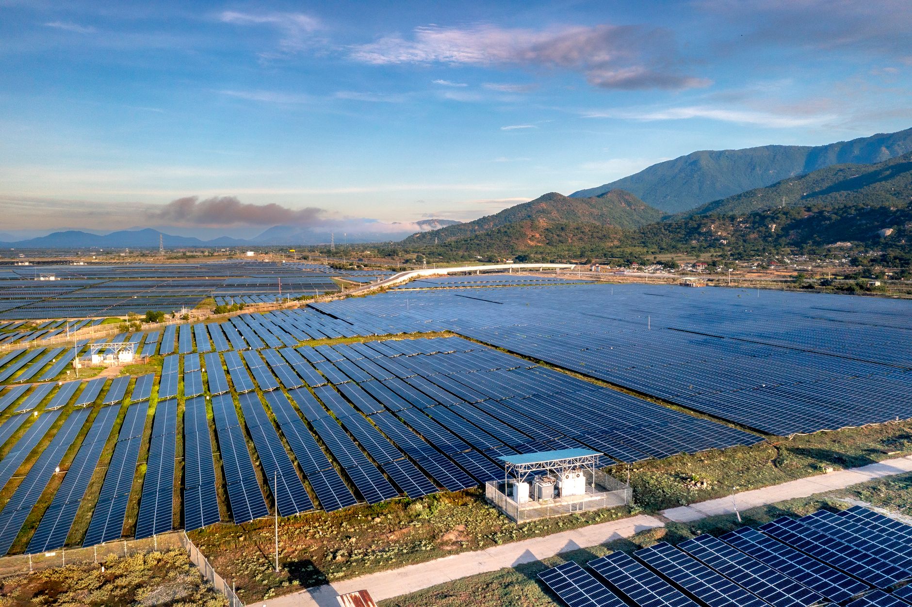 Solar O&M Services: Keeping Your Renewable Energy Investment Humming Along