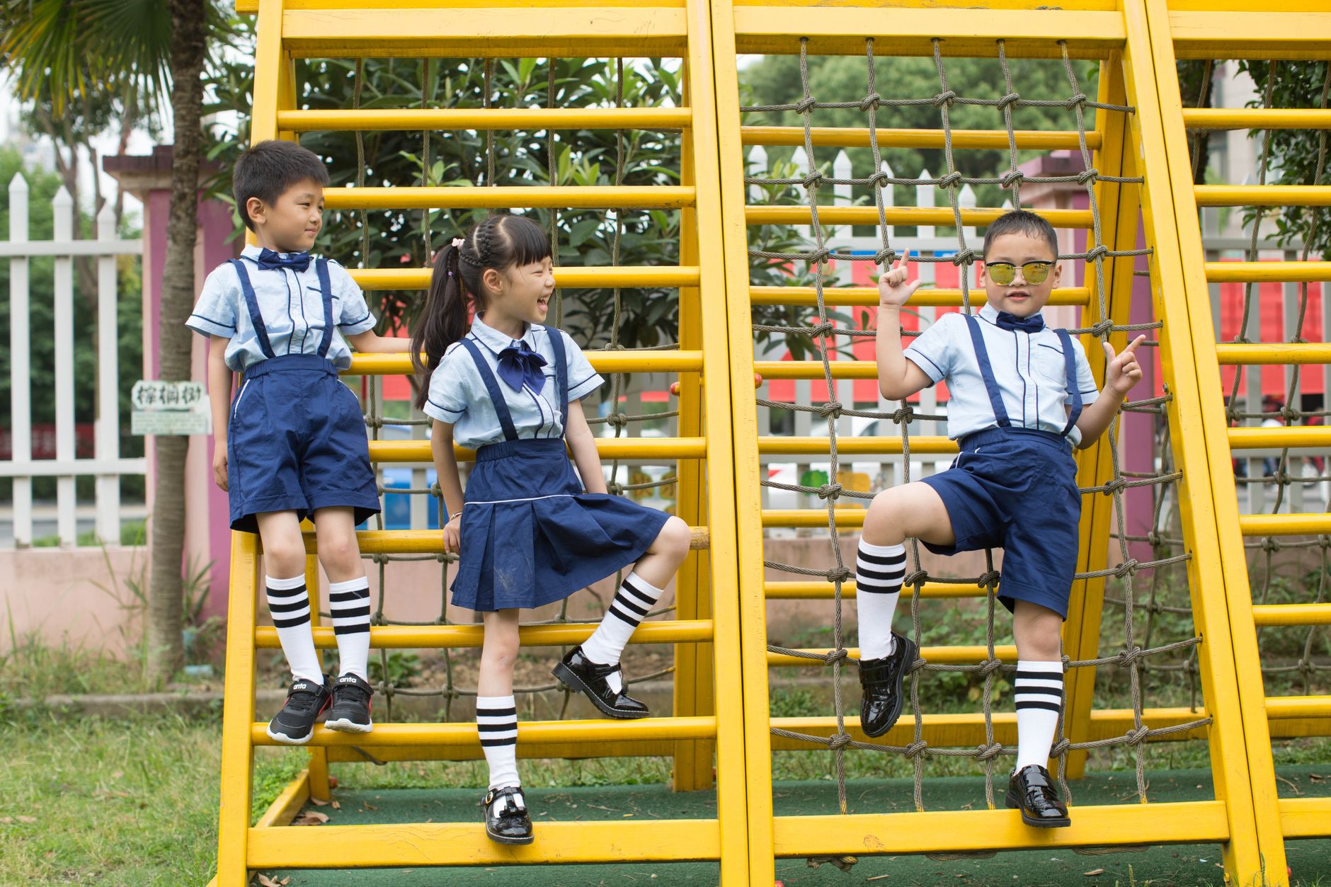 Spécialités: Cours acro-trampoline 6P-7P-8P-9S-10S-11S