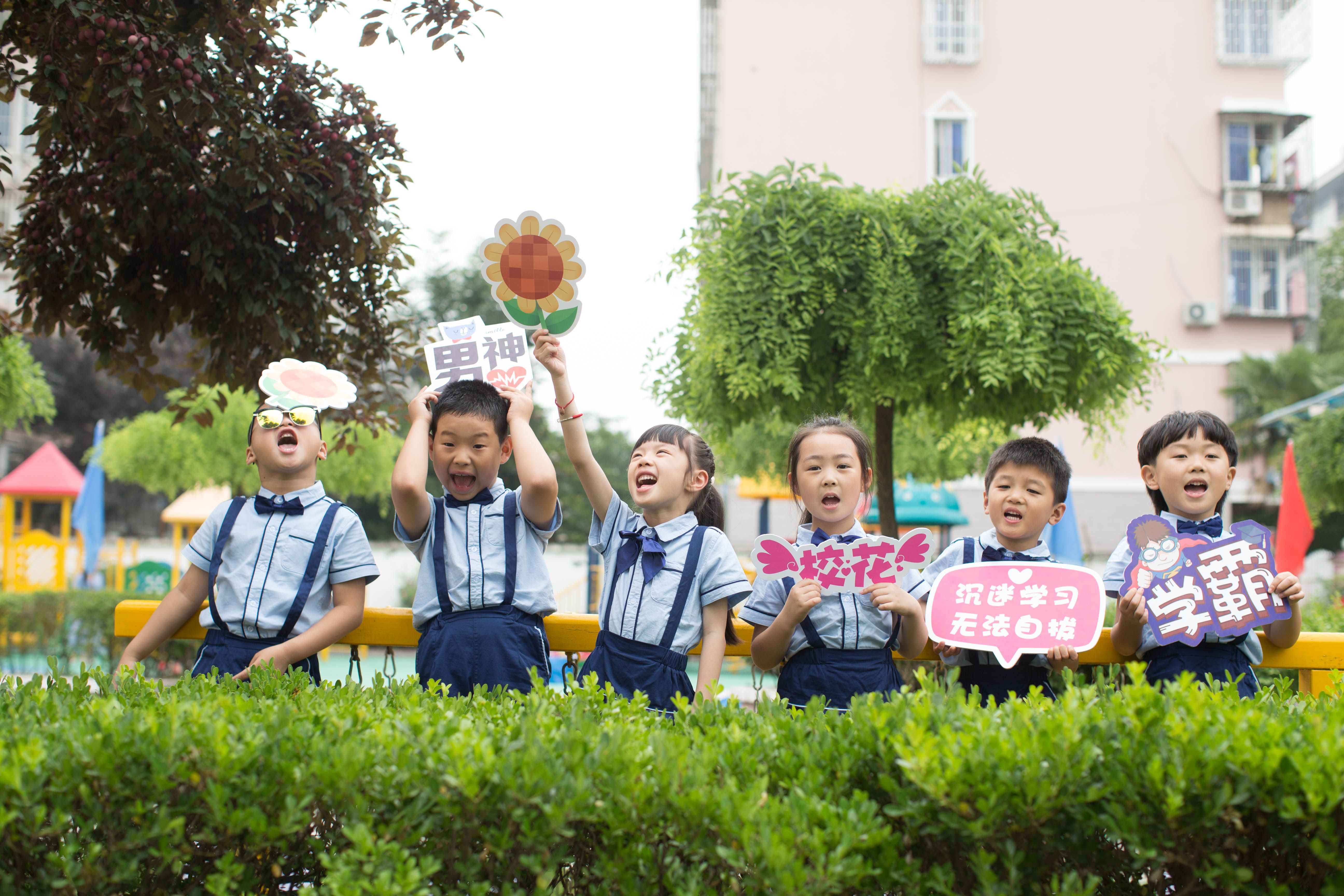 First Day of School Picture Ideas: 18 Cute and Creative Options — Photo by gsregvrd on Pexels