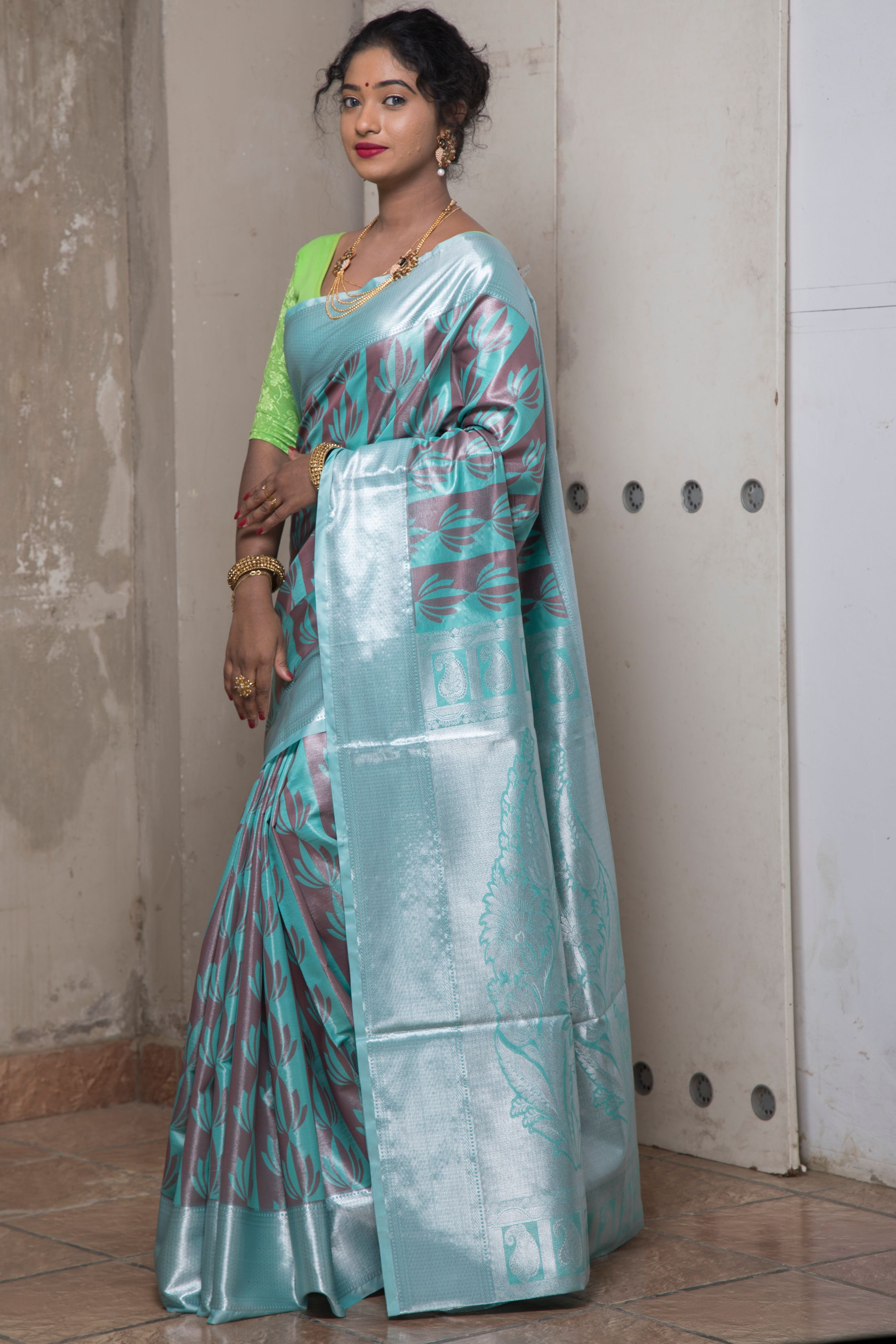 IAAN Silks Featured Collections