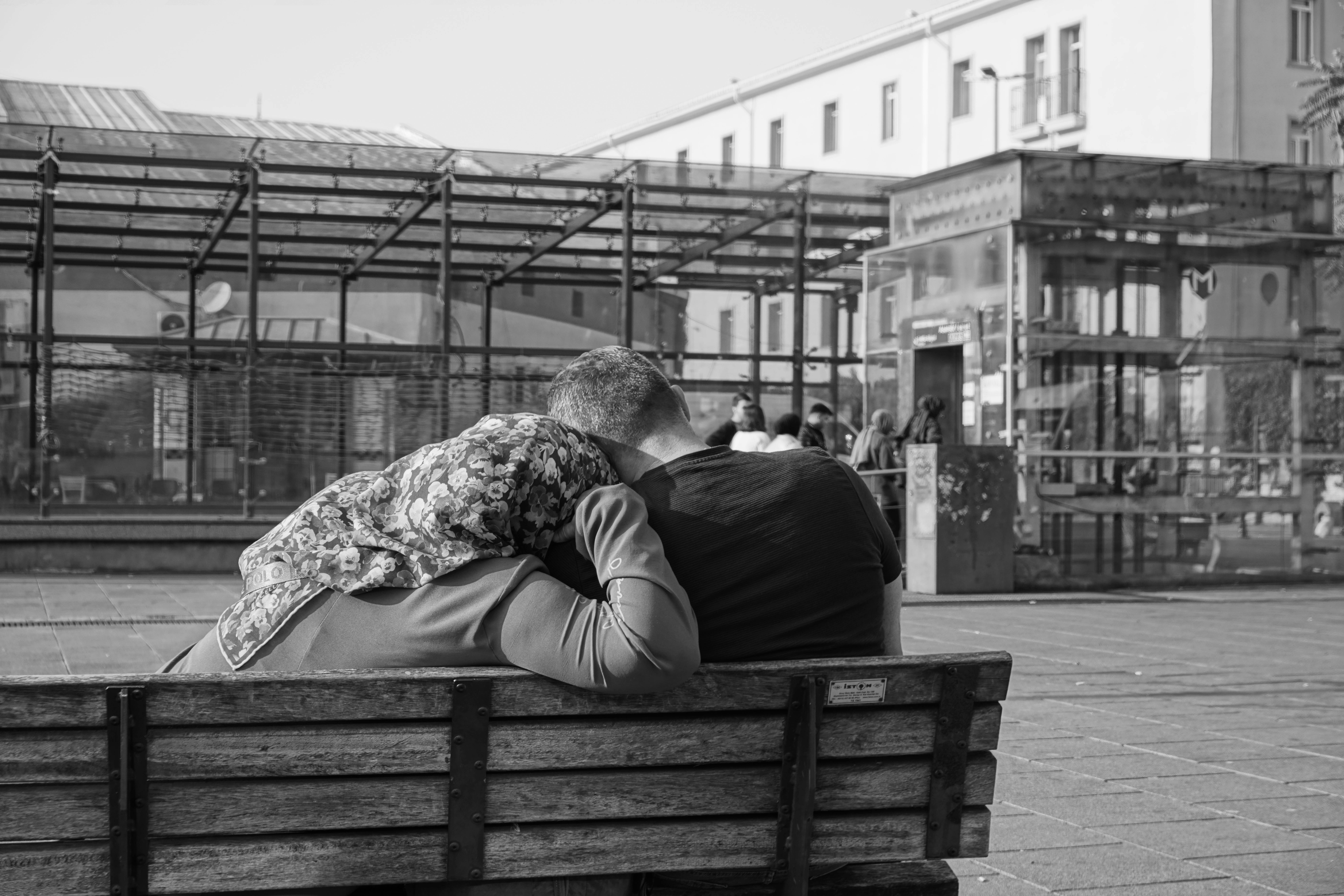 Cómo Mejorar tus Relaciones Interpersonales: Estrategias Prácticas para el Éxito Personal y Profesional