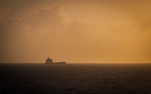 Δωρεάν στοκ φωτογραφιών με αποστολή, δεξαμενόπλοιο, δύση του ηλίου