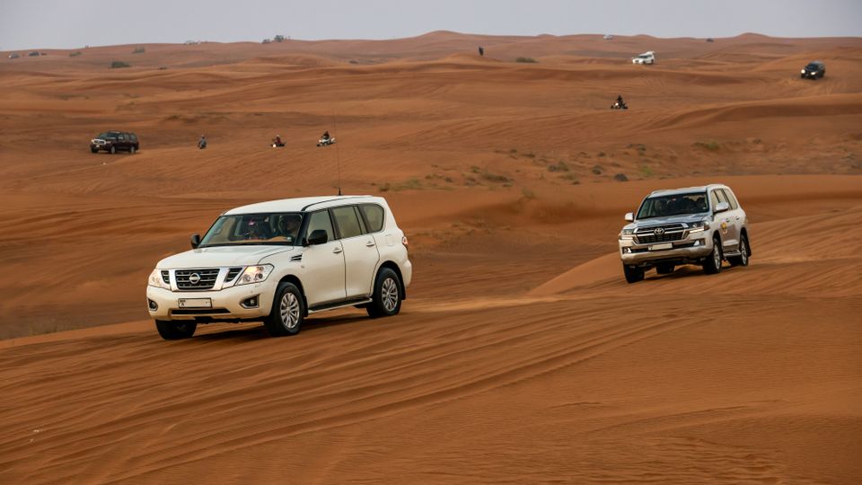 Oman 4WD Off-Road Adventure: Mountains and Desert Routes