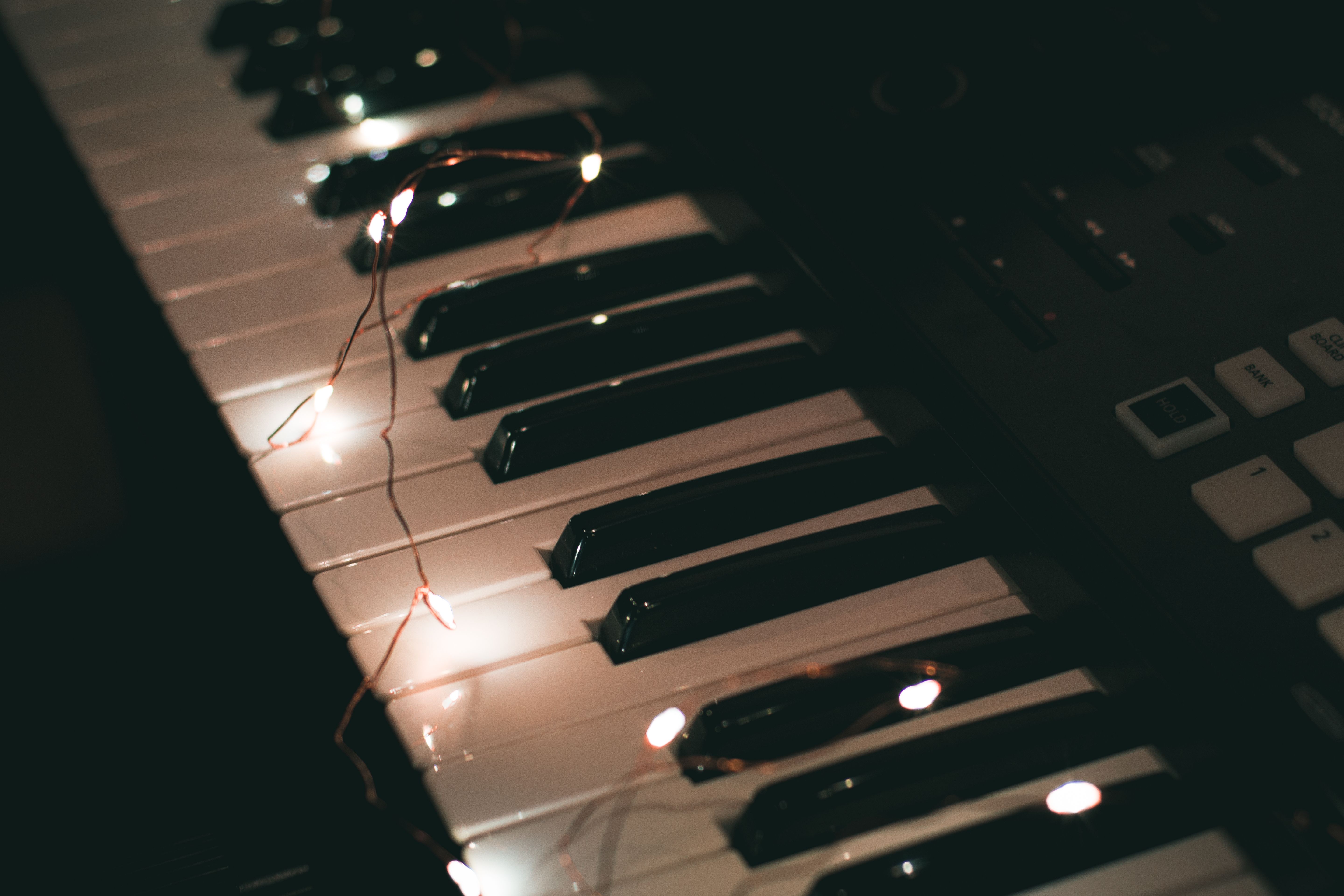 Deafening Sound Photos, Download The BEST Free Deafening Sound Stock ...