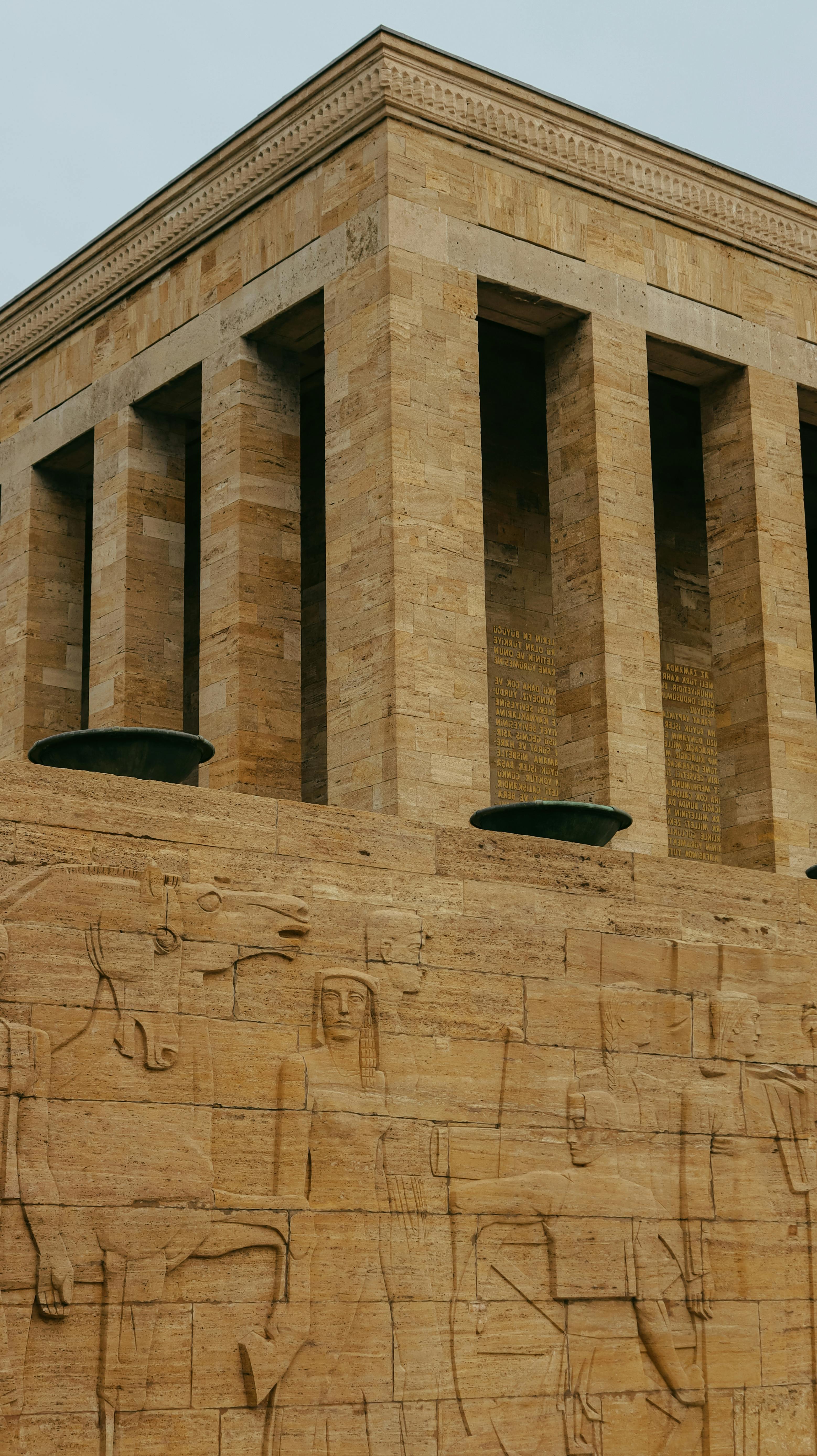 Bakırköy Kiralık Dairelerde Site Yönetimi: Aidat Artış Oranını Etkileyen 5 Kritik Faktör