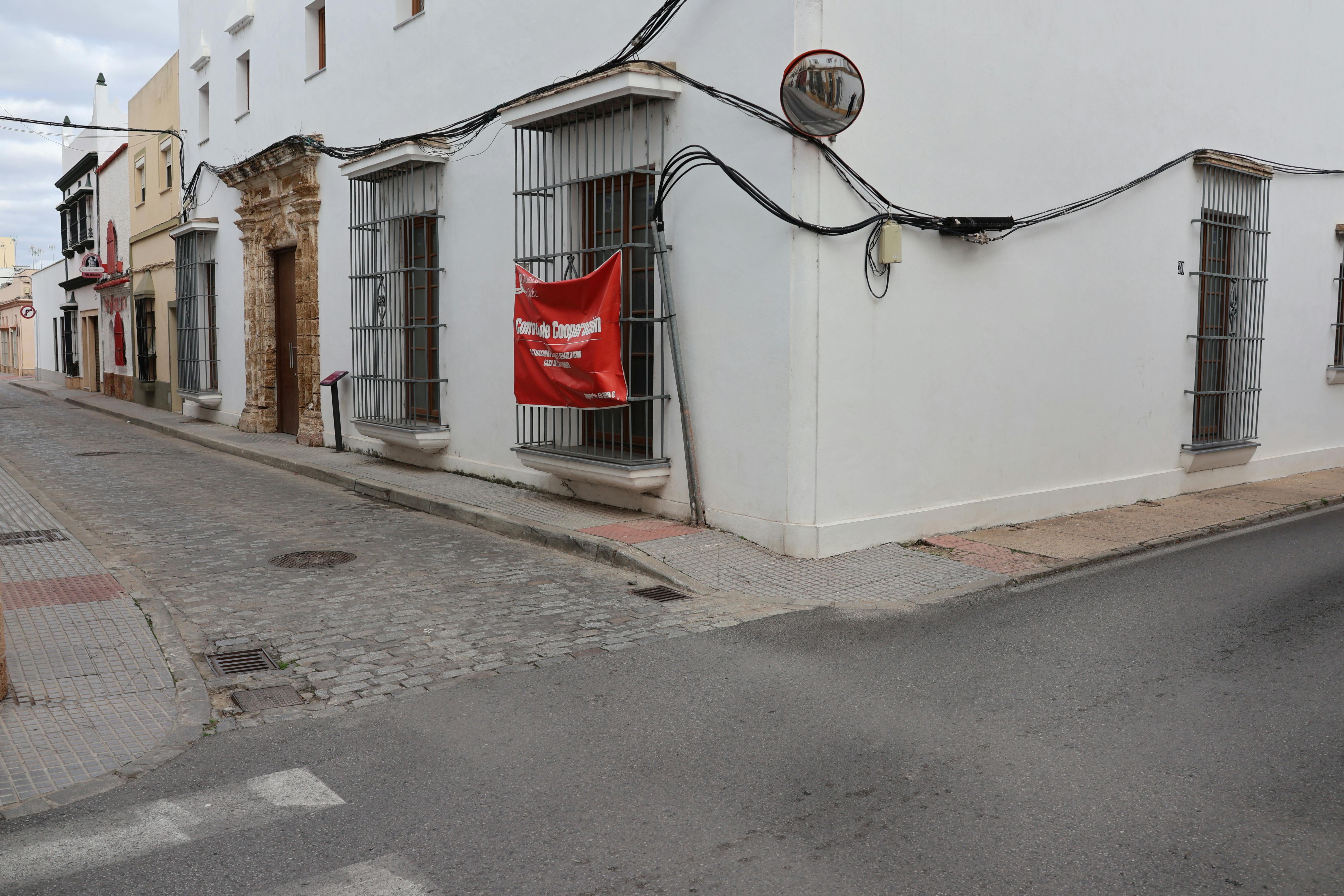 fachada principal de este patrimonio puerto realeño