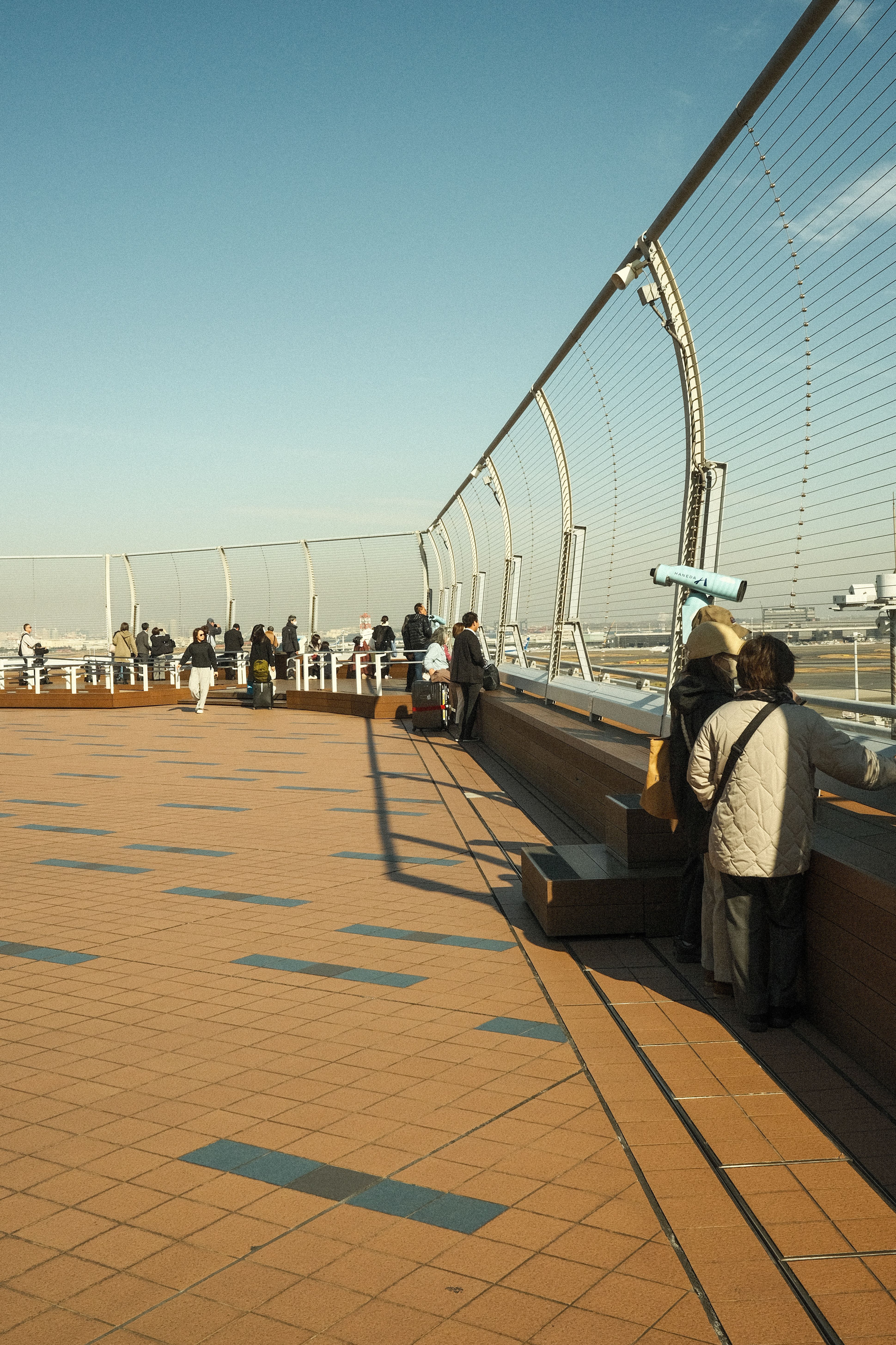 Observation Deck with City View and Skyline · Free Stock Photo
