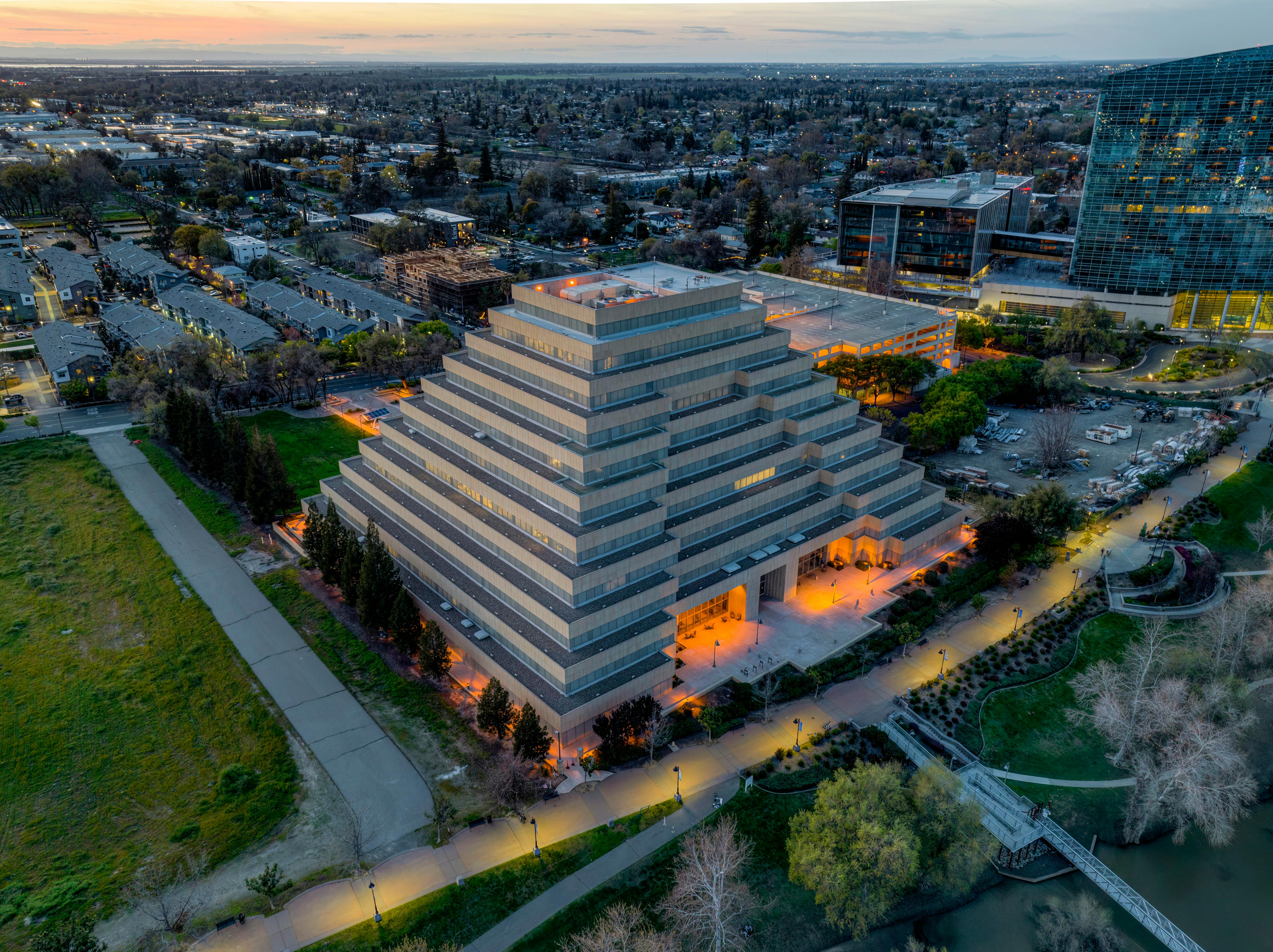 台灣最新政治動態：政府推動改革與兩岸關係發展