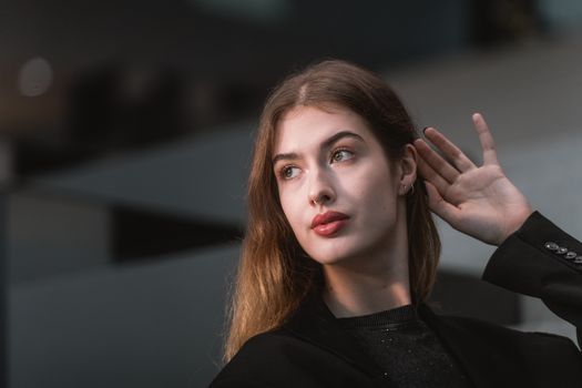 Stylish portrait of a woman with an elegant look captured in Vienna, Austria.