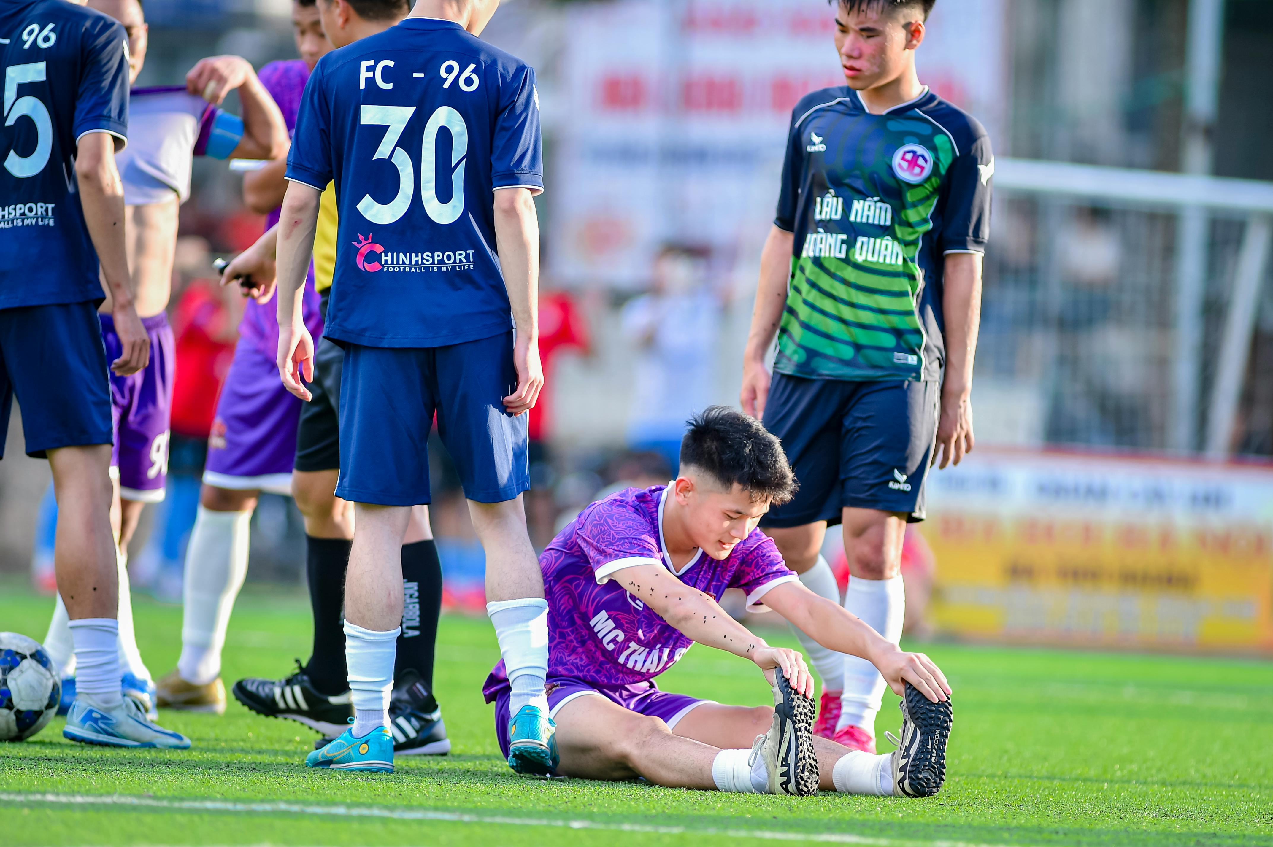 財經：畢業生期望月薪2.3萬 創3年來新低引關注