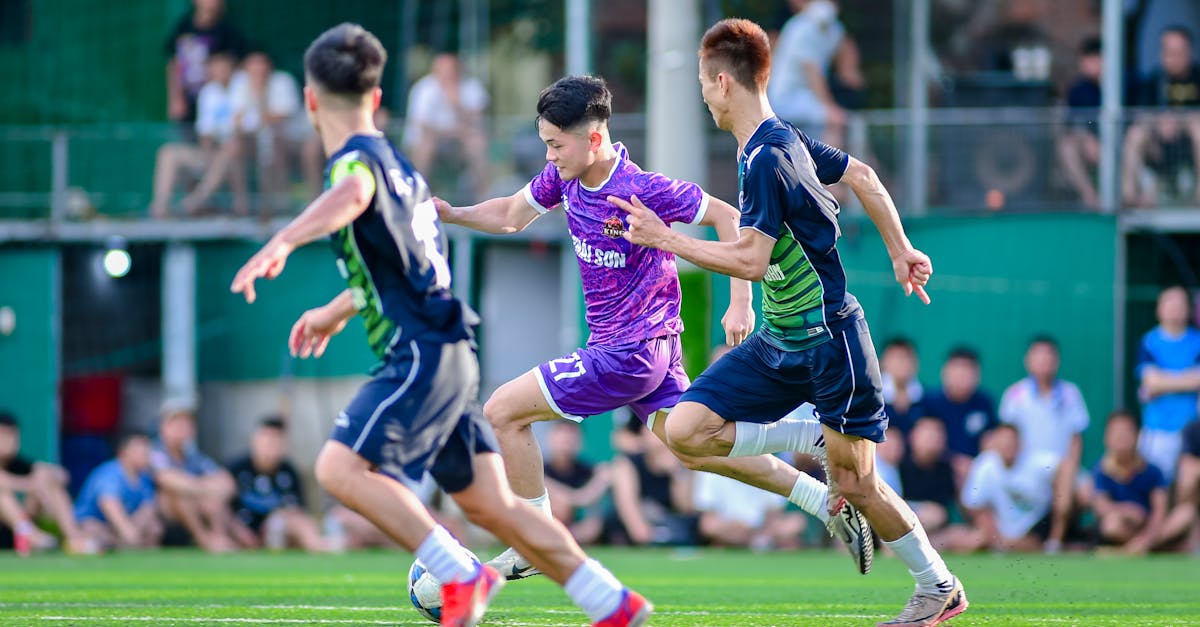 財經:畢業生期望月薪2.3萬 創3年來新低引關注