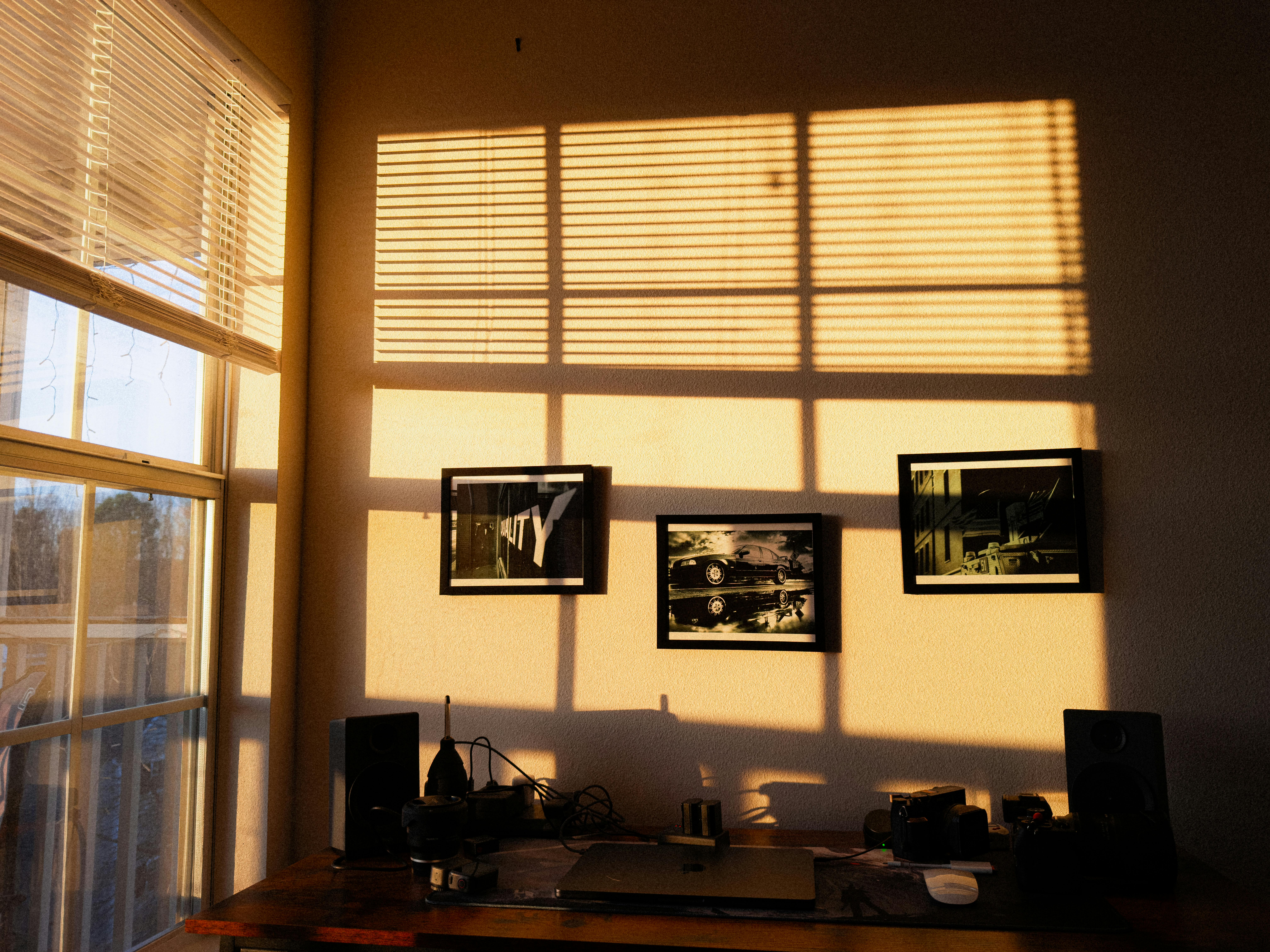 Free stock photo of adjustable desk, cable management, cluttered desk