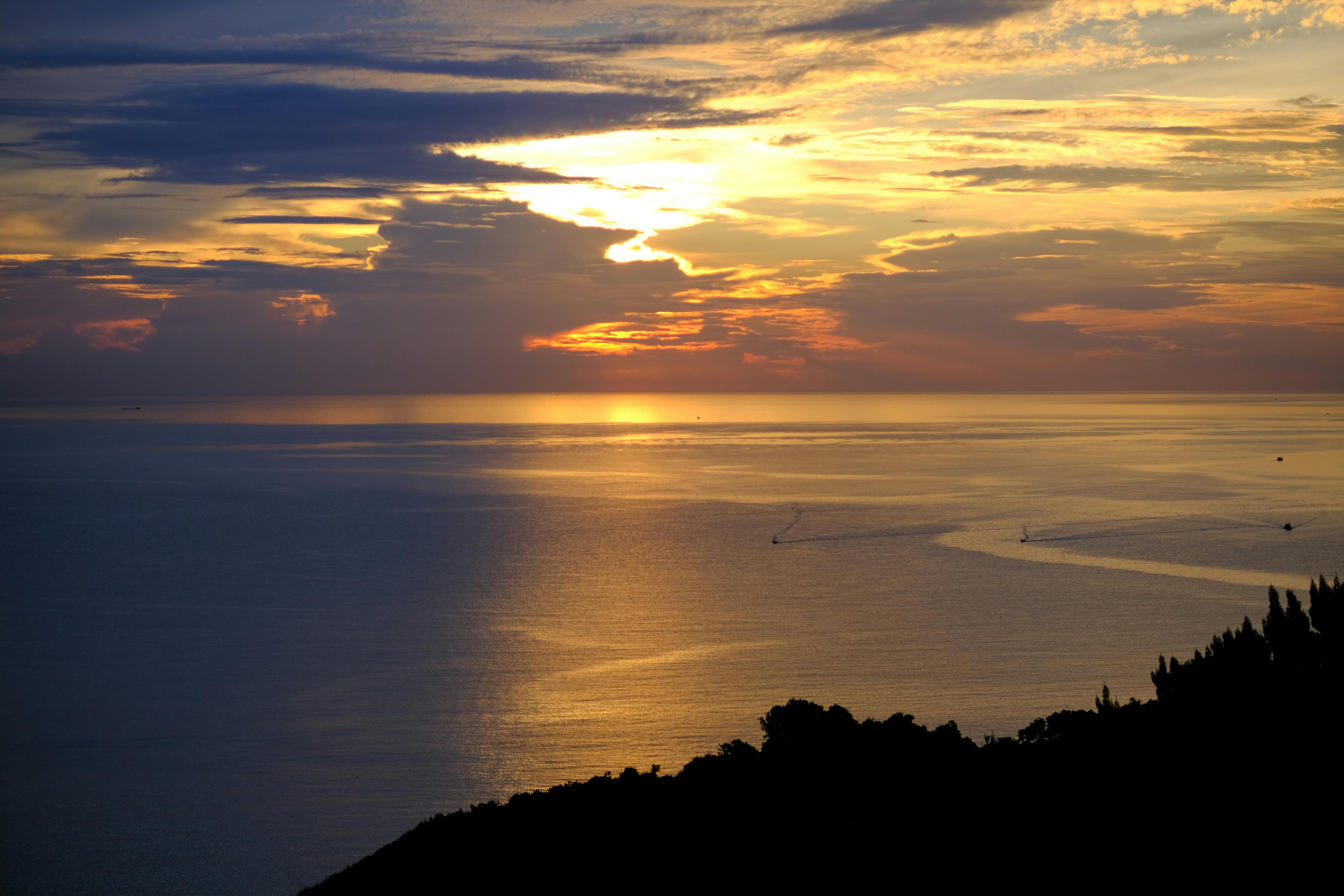 Chuyện cổ tích về loài người