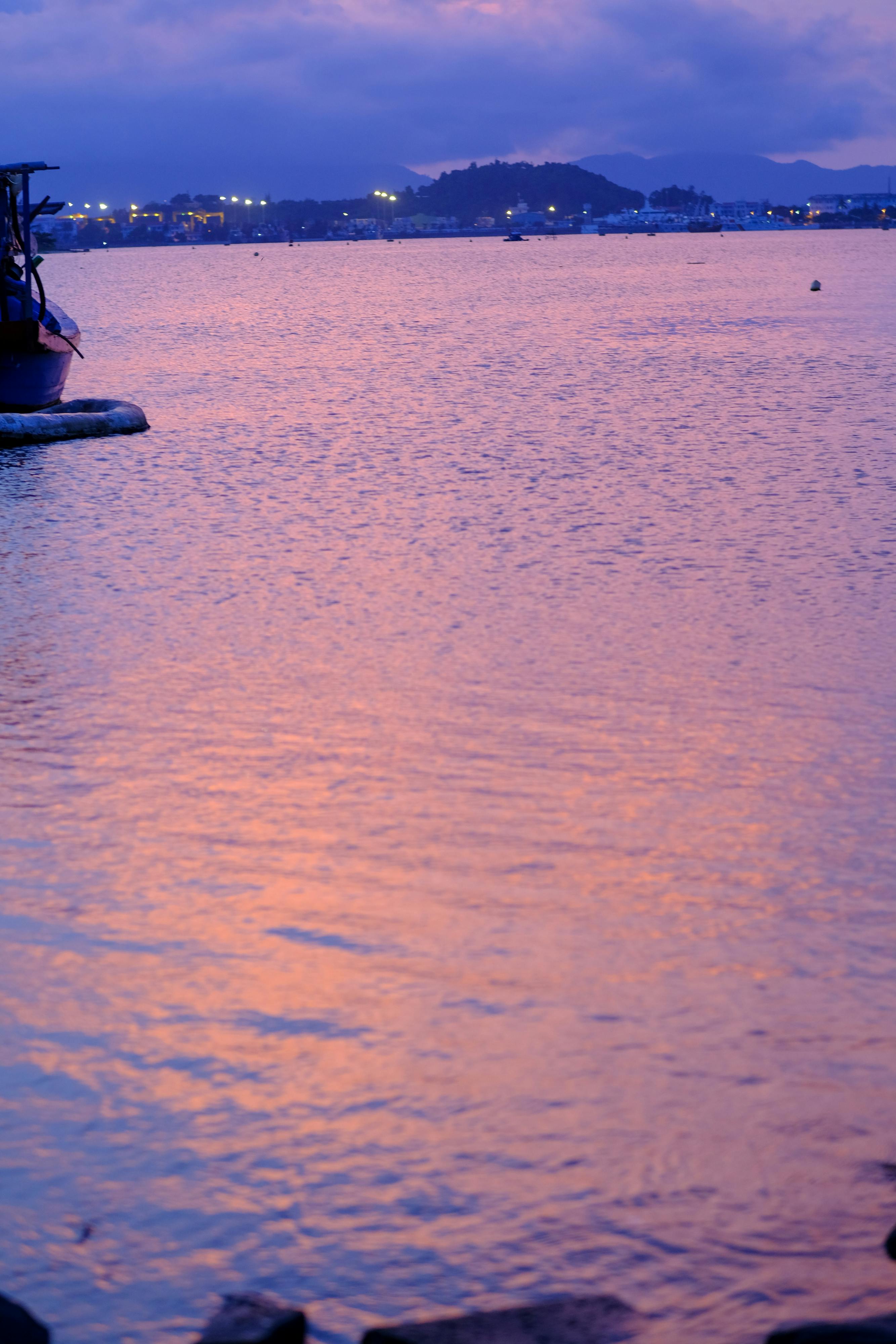 Trung tâm nghiên cứu văn học, phát triển nhà văn Việt Nam