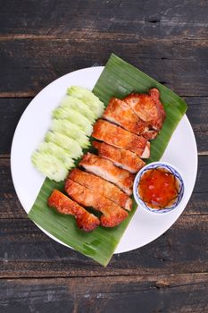 Chicken Thigh, Grilled With Sauce, Skin Not Eaten