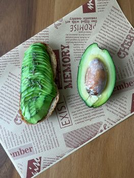 Omelette aux Avocat et Feta
