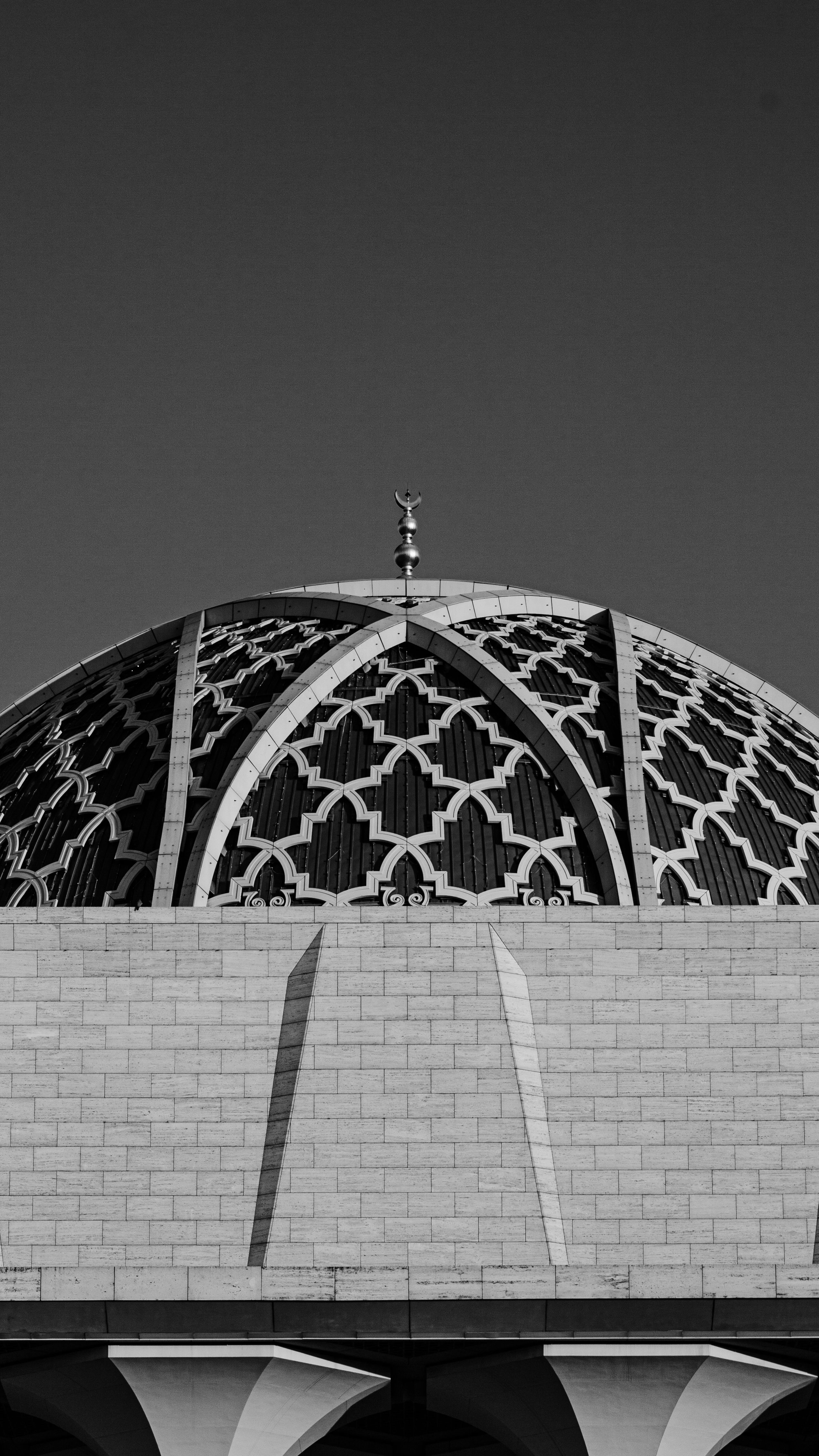 Monochrome Dome at Muhammadiyah Al-Harash · Free Stock Photo