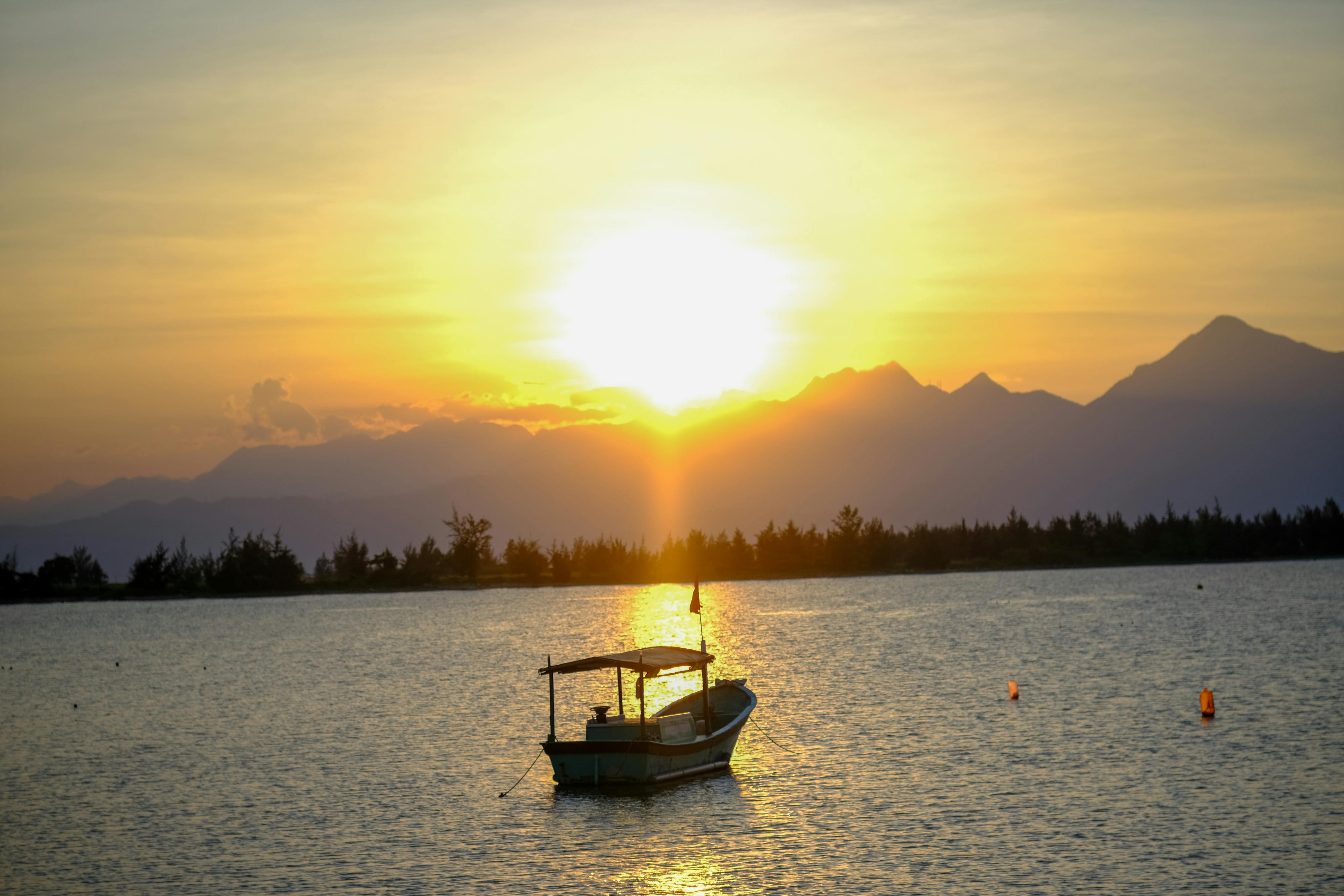 Những người thợ xẻ Những người thợ xẻ 987 – thu vien, van hoc, van hoc viet nam, tho ca, nguyen huy thiep, truyen ngan, nhung nguoi tho xe.