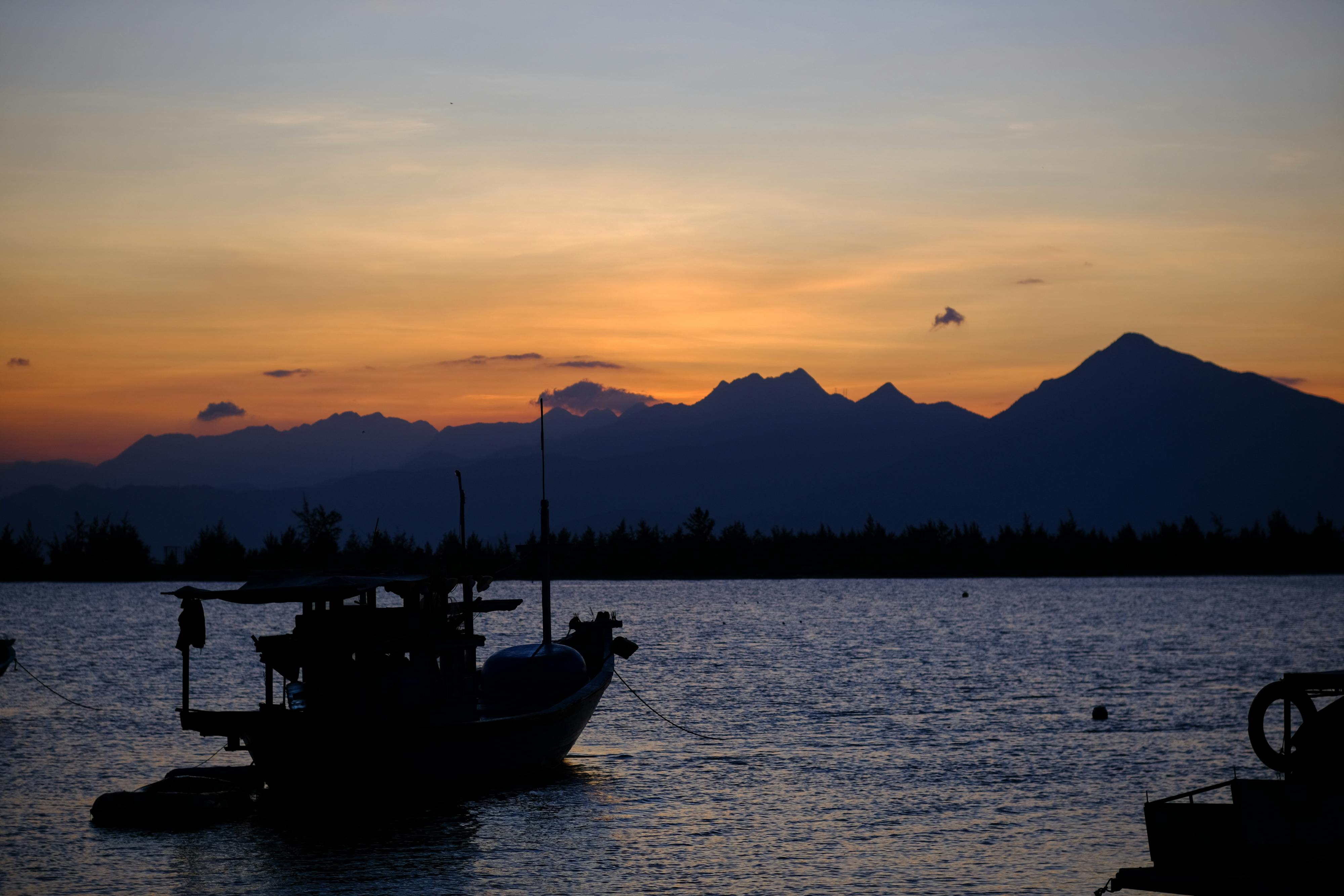 Trung tâm nghiên cứu văn học, phát triển nhà văn Việt Nam