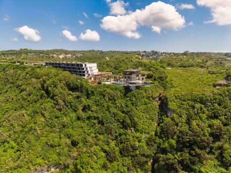 FPV drone tour of a hotel in Bucaramanga — immersive aerial walkthrough