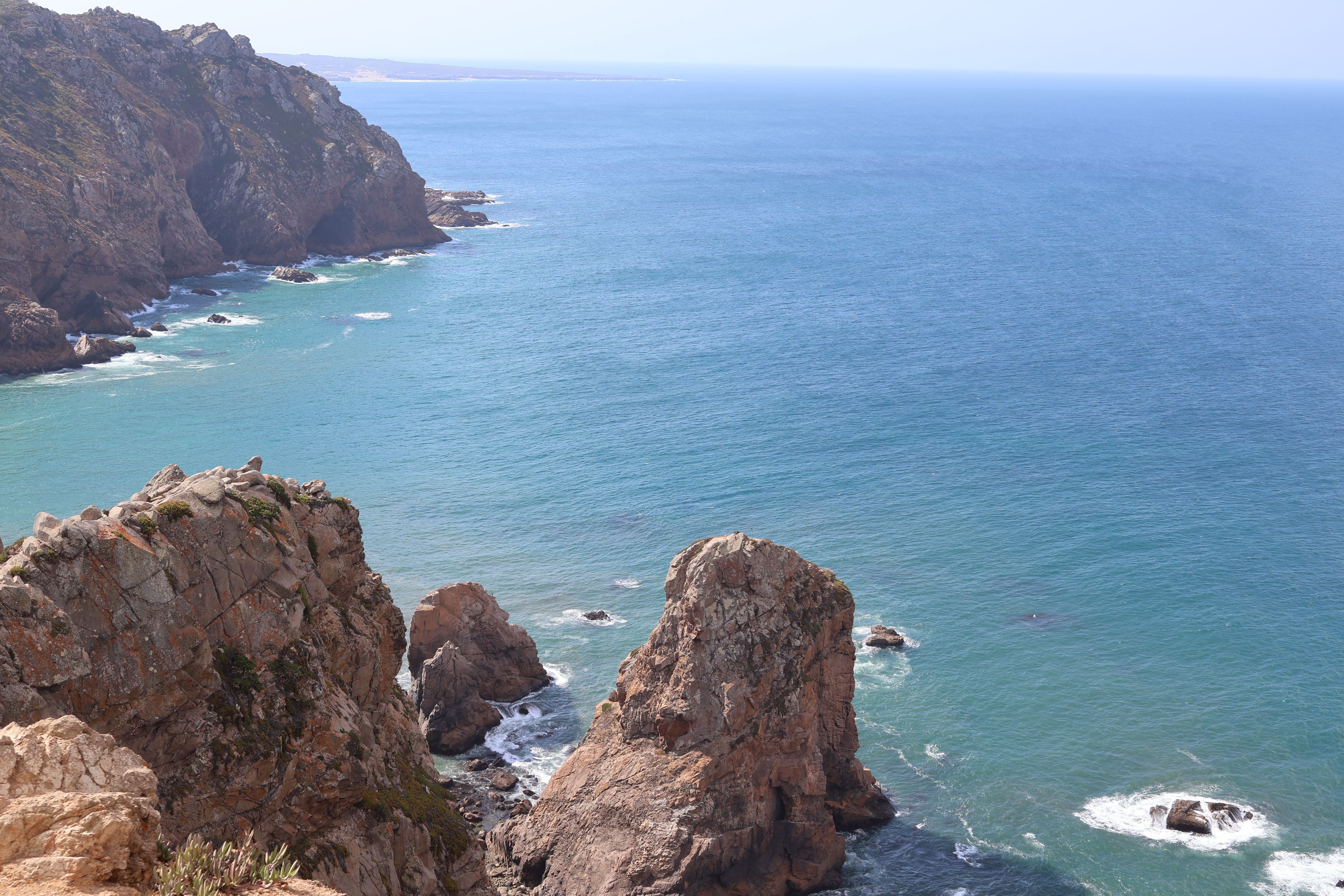 Breathtaking Coastal Cliffs in Colares, Portugal · Free Stock Photo