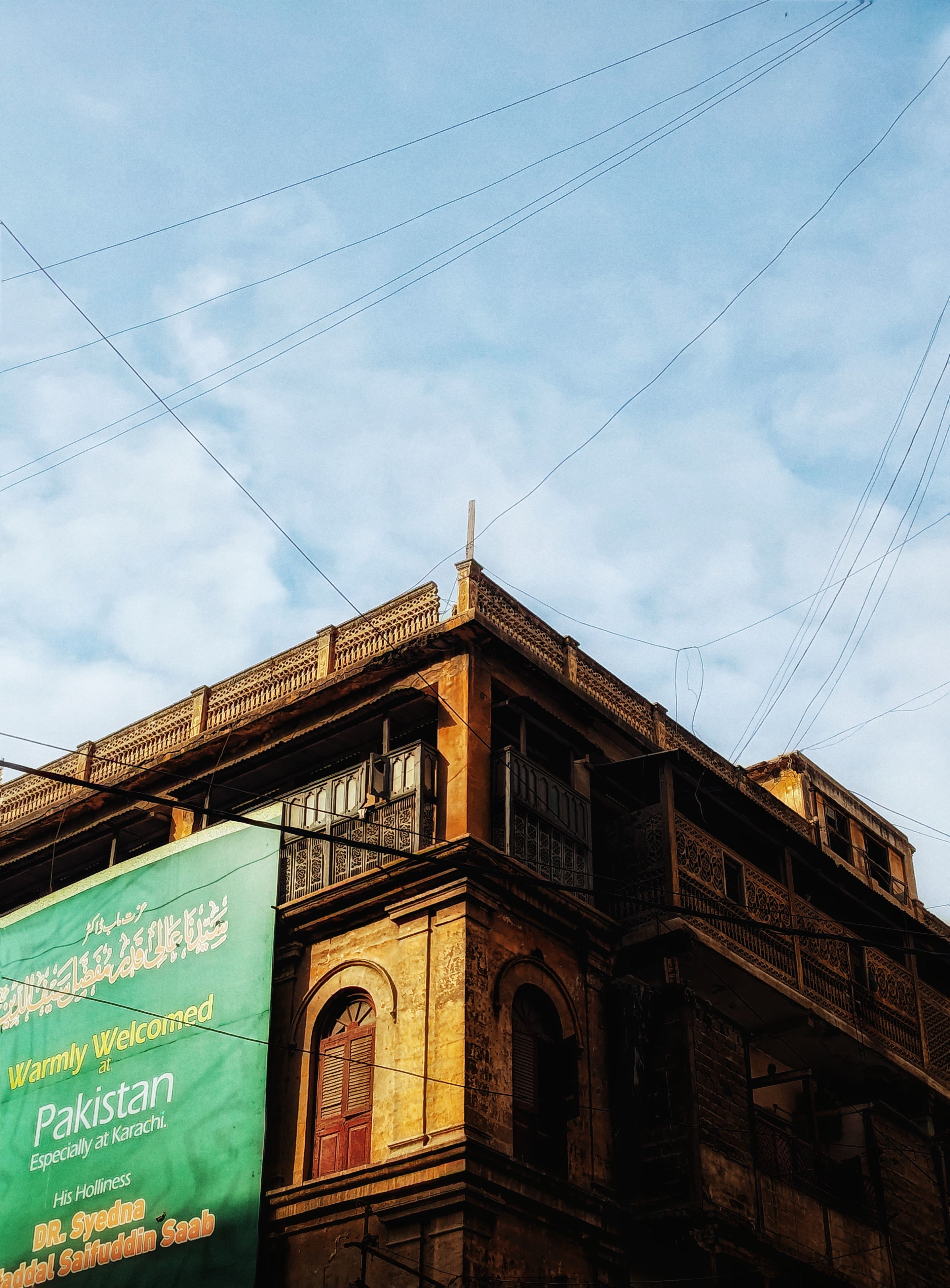 Historic Building in Karachi Portrait · Free Stock Photo