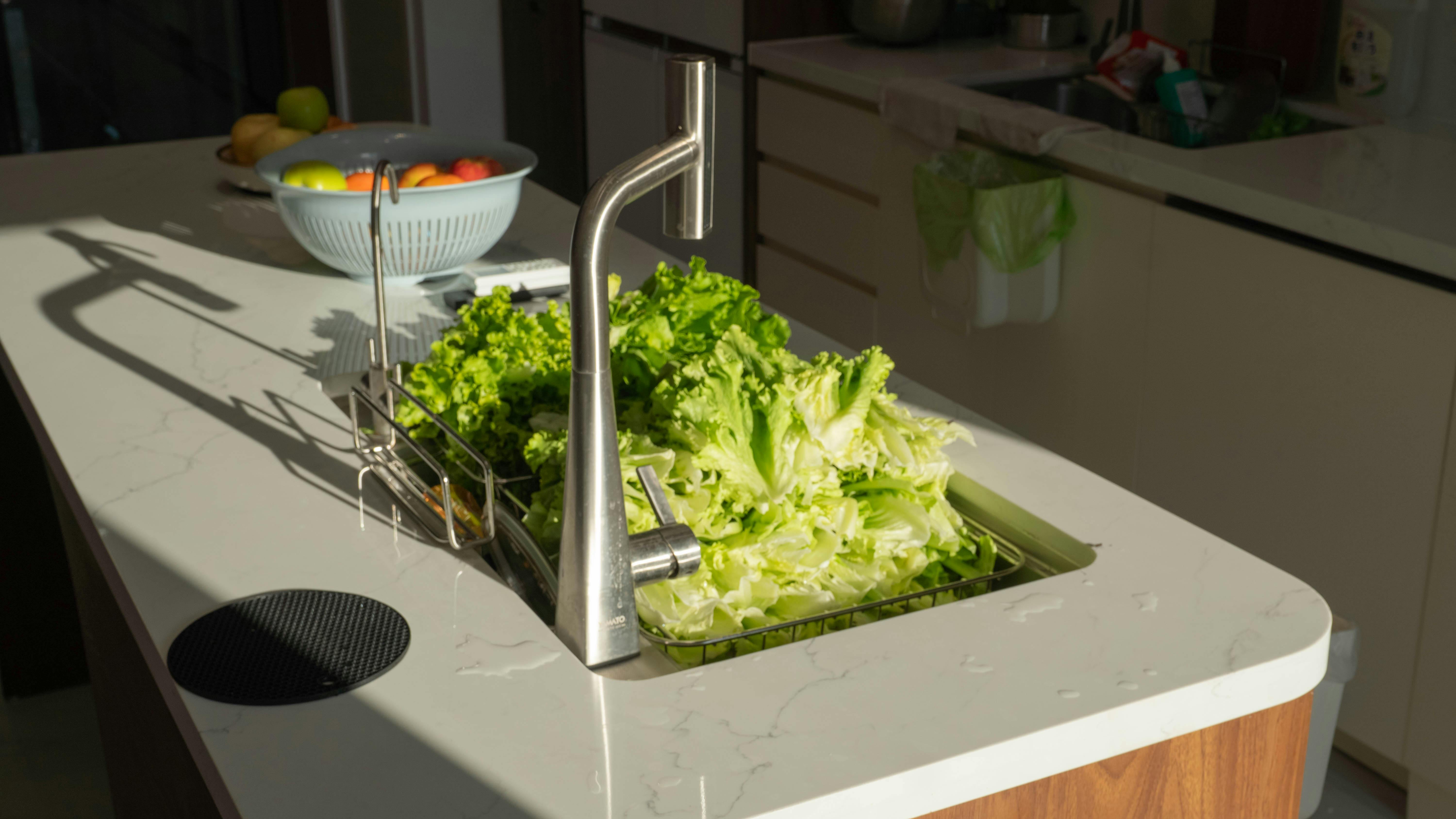 Smart Kitchen Hacks to Keep Fresh Herbs Alive Longer! — Photo by Thanh Long Bùi on Pexels