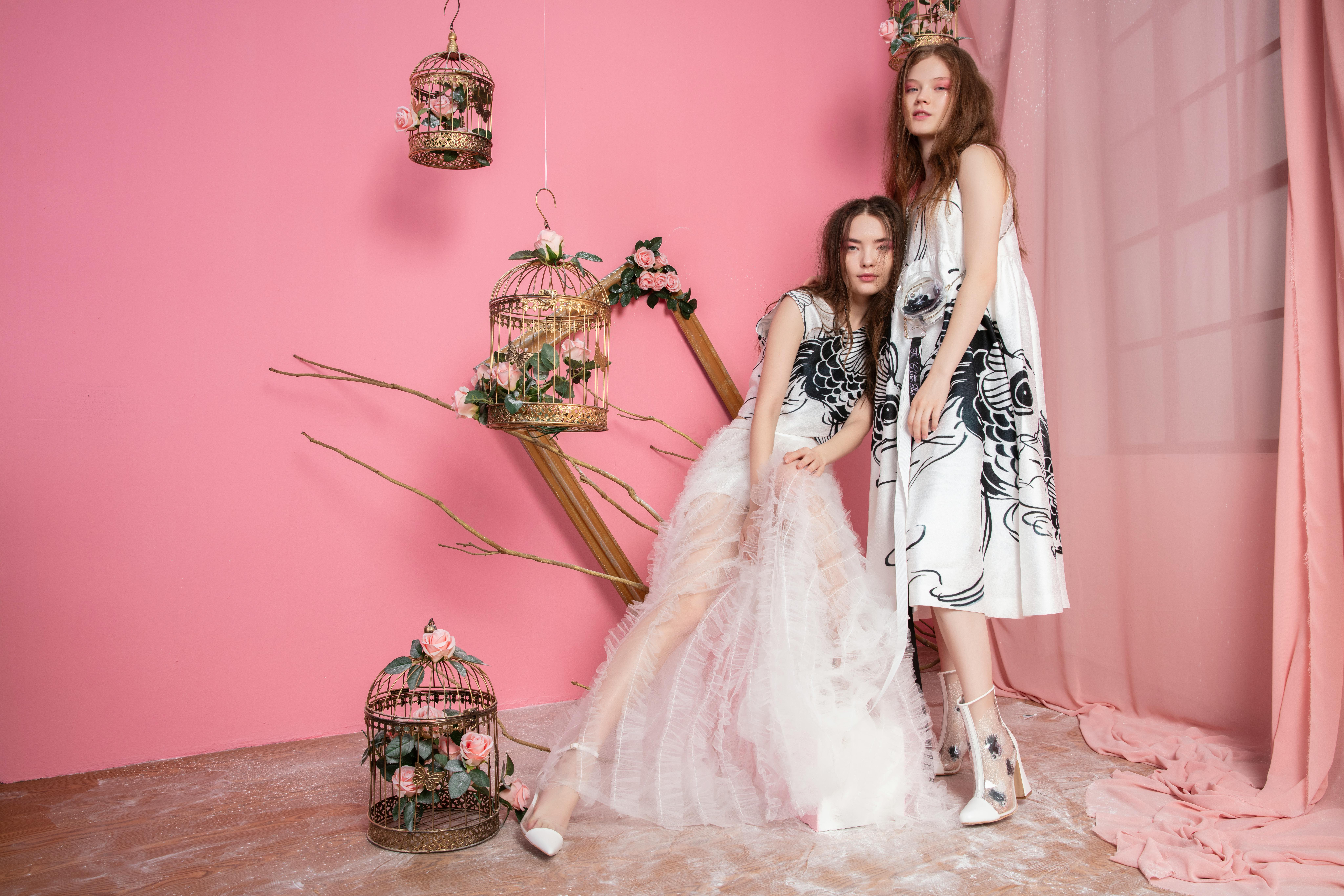 Avant Garde Scent Creations: Redefining Perfumery Norms