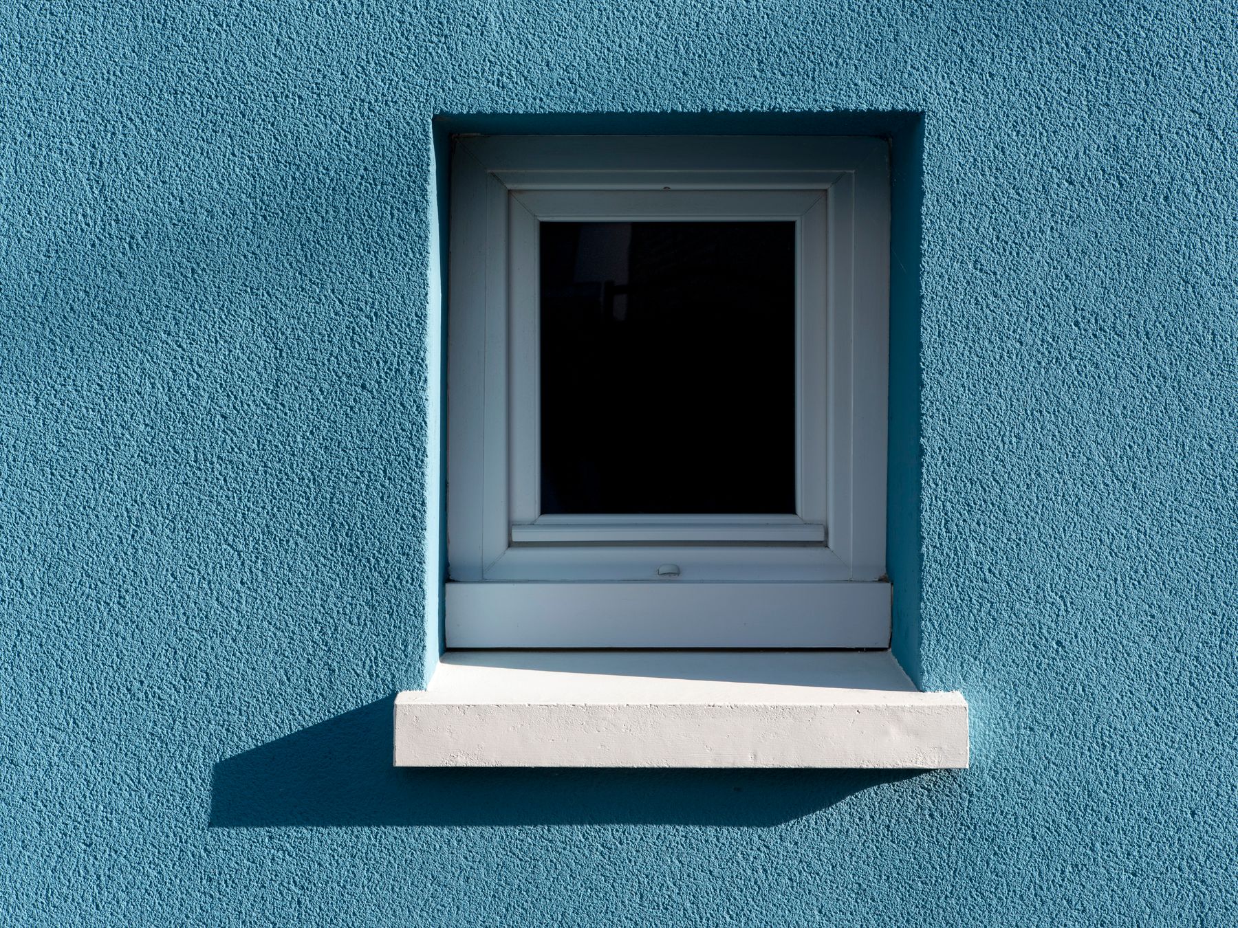 Painters and Decorators in New Cross — woodwork brushed to a crisp, smooth line