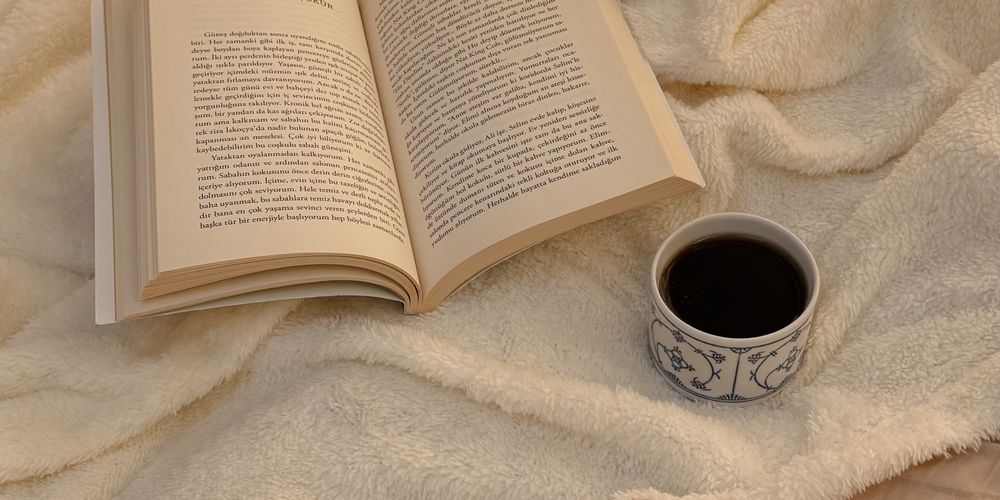 Chăn Bông - Giải Pháp Hoàn Hảo Để Tận Hưởng Giấc Ngủ Ngon 4 Chăn Bông - Giải Pháp Hoàn Hảo Để Tận Hưởng Giấc Ngủ Ngon