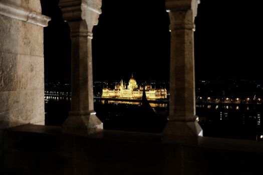 Ruin bar crawl with a local — Budapest