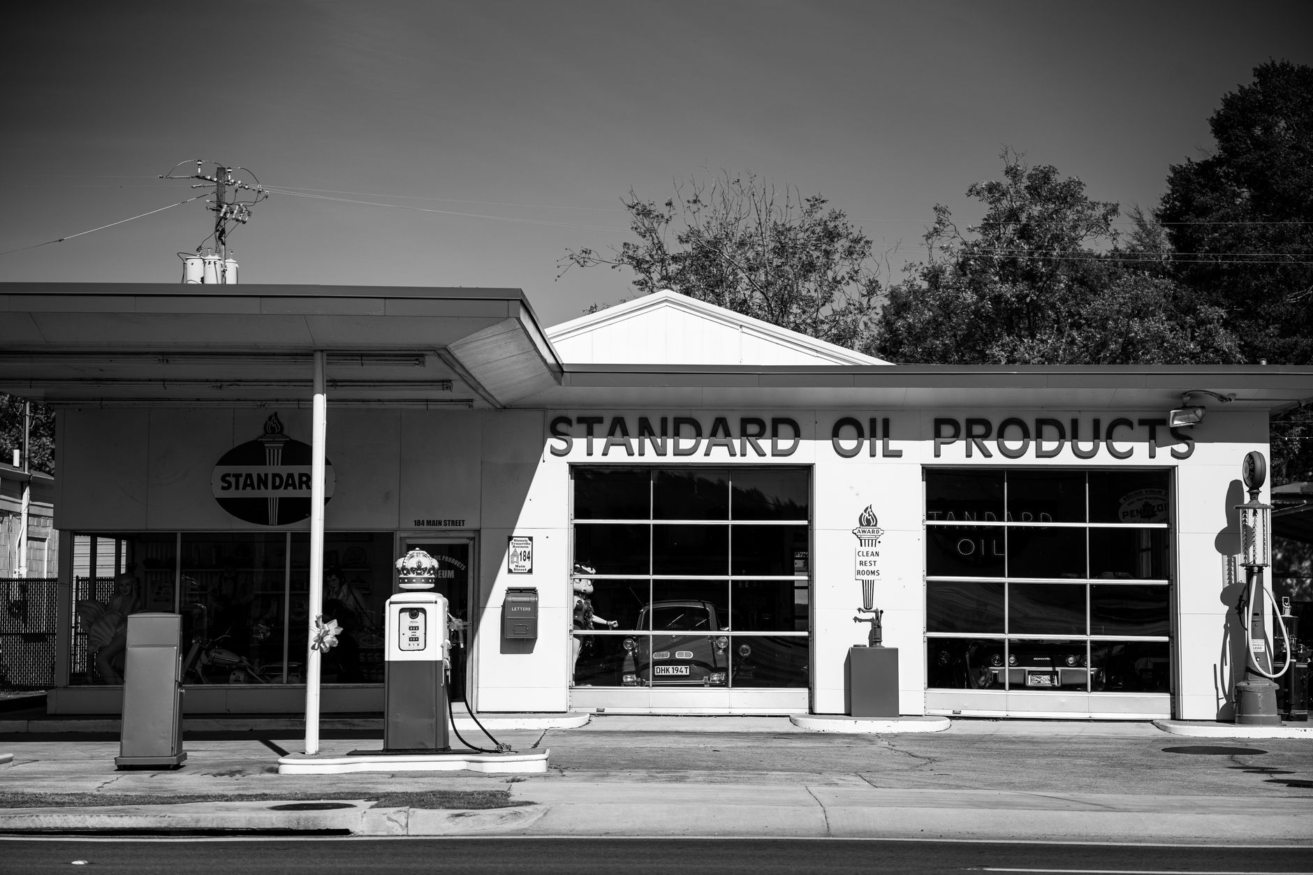 Black and white photo of a vintage Standard Oil gas station in Trussville, Alabama.