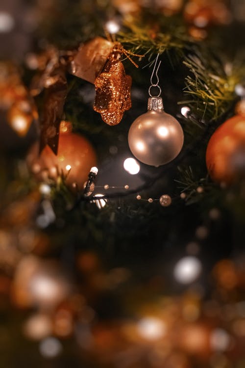 Dekorasi Natal Perak Dan Emas