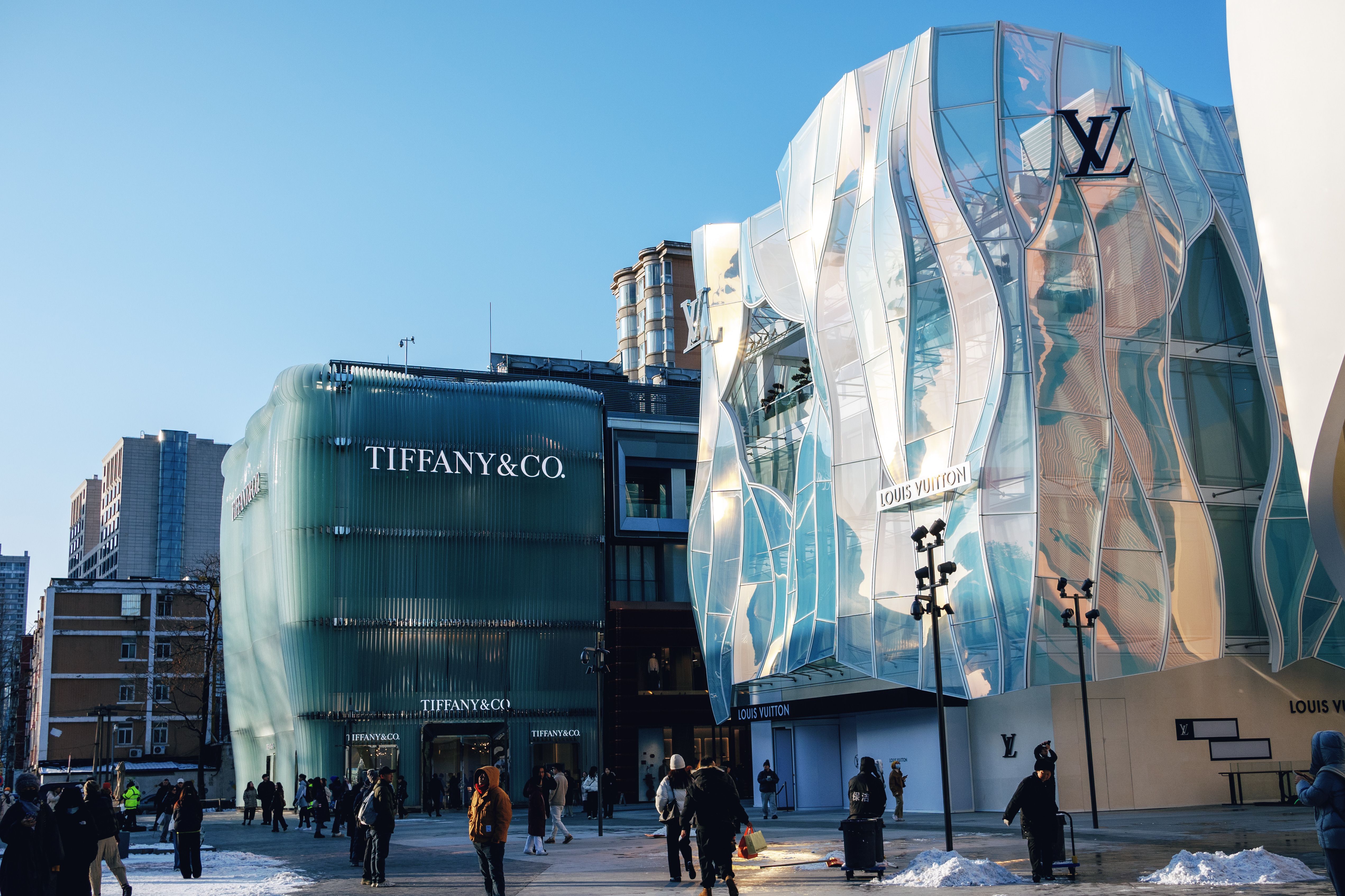 Modern Architecture and Luxury Stores in City Plaza · Free Stock Photo