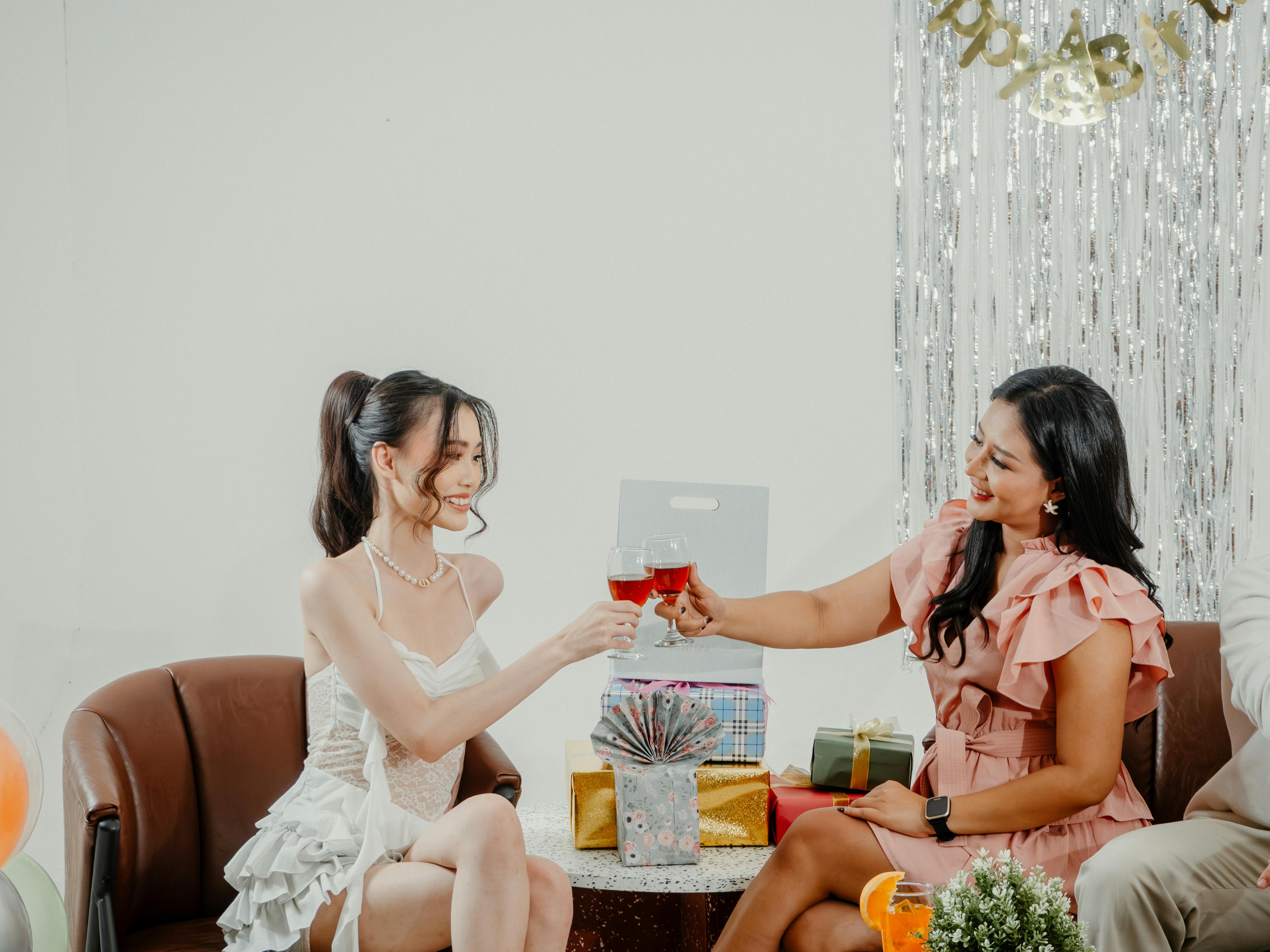 These 4 Side Hustle Ideas Can Bring In $5,000 A Month Or More In 2026 — Photo by abs bob on Pexels