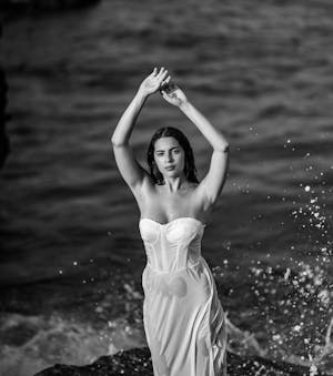 Black Petite Women Photos, Download The BEST Free Black Petite Women