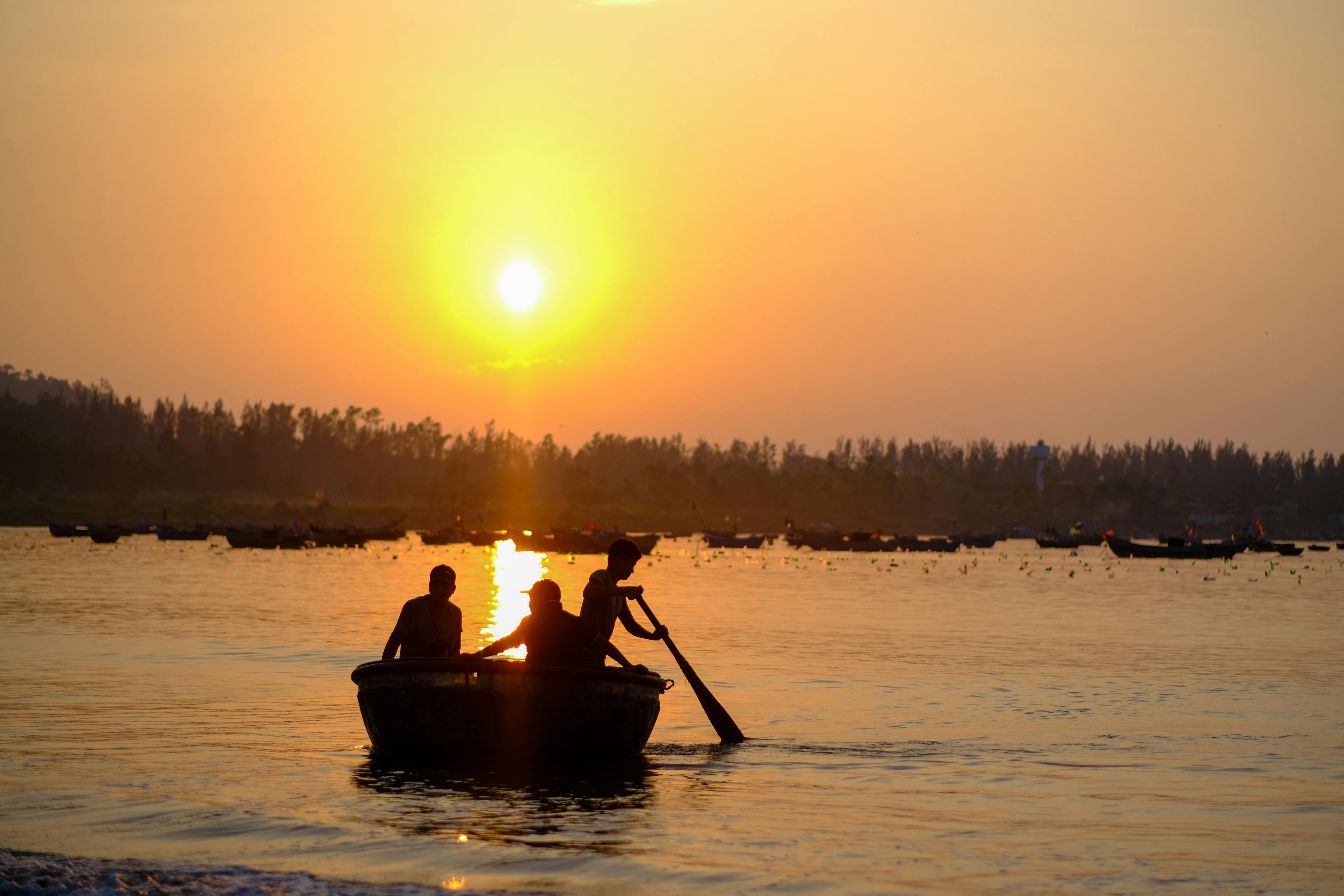 Quyền lực đích thực | Chương 04 528 – thu vien, van hoc, van hoc viet nam, doan van, ton giao, phat giao, thien van, thuc hanh ton giao, thich nhat hanh, quyen luc dich thuc, quyen luc dich thuc chuong 04, quyen luc dich thuc 04.