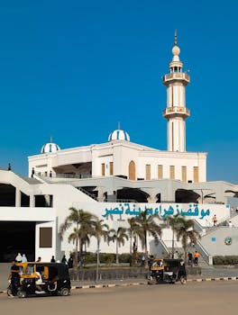 View of a stunning mosque in Cairo, Egypt, on a clear day.