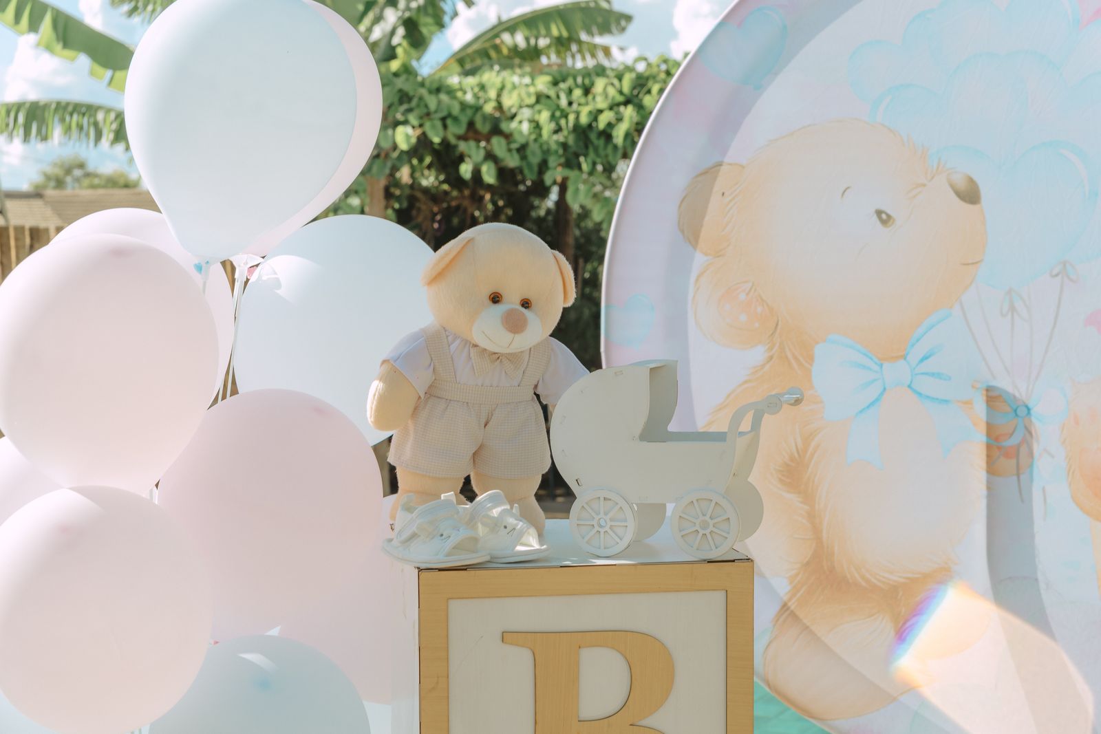 first birthday kids balloon decoration in Noida