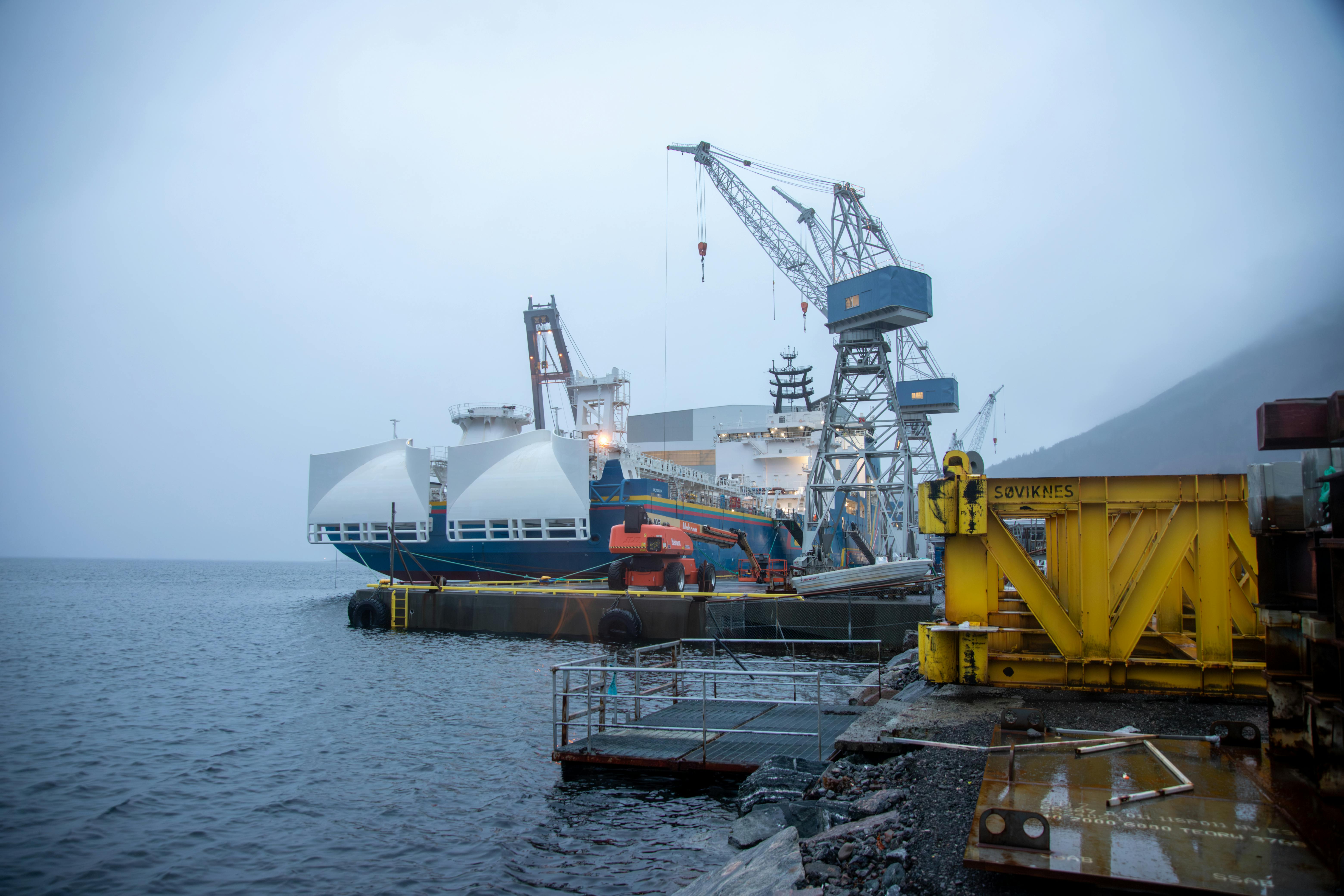 Free stock photo of boat, boatyard, crane