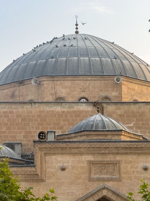 Free A beautiful mosque dome in Şanlıurfa, showcasing traditional architecture and serenity. Stock Photo