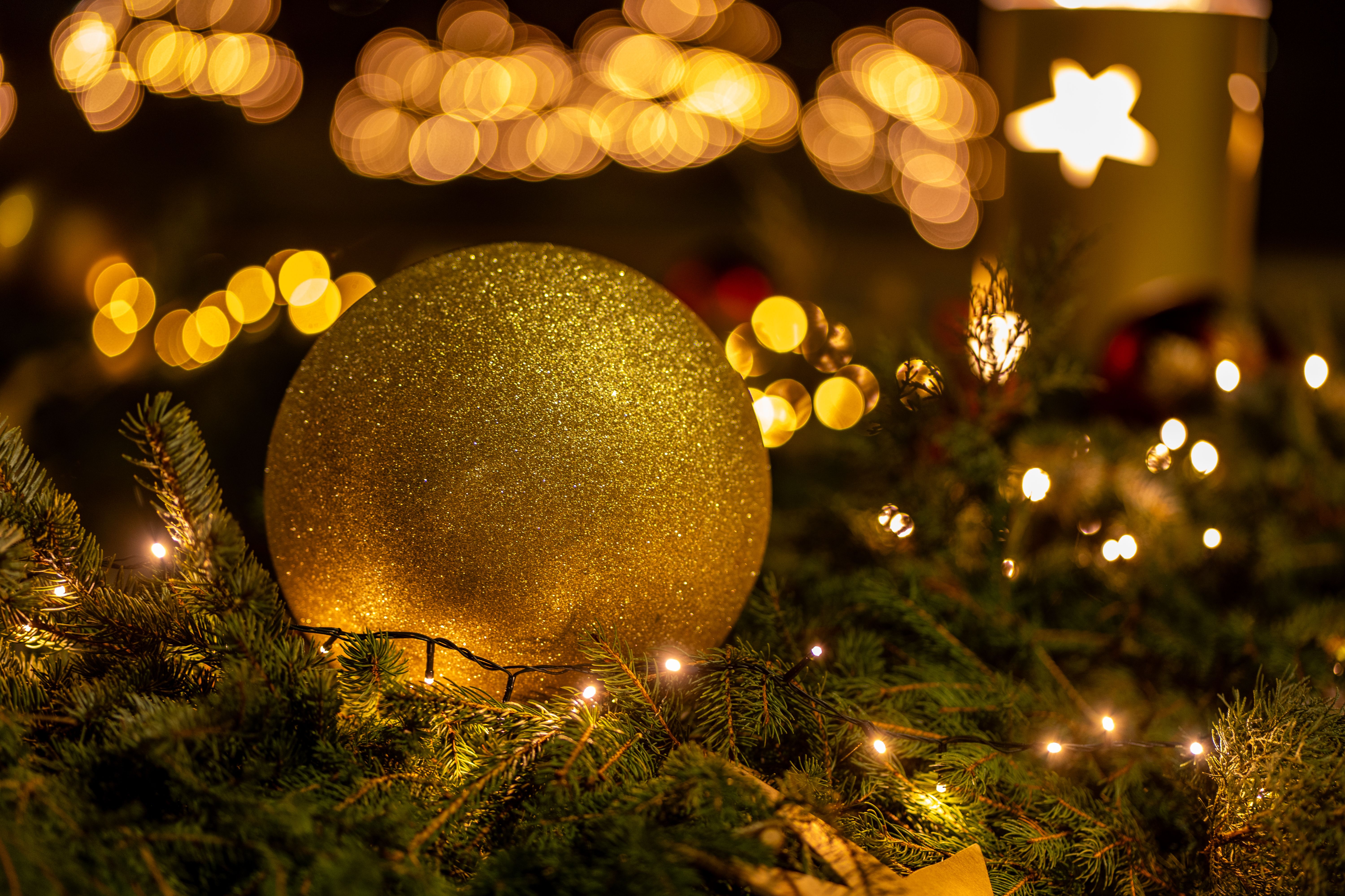 Weihnachtsfarben 2026: 4 Trends von klassisch bis modern — Stil-Variante