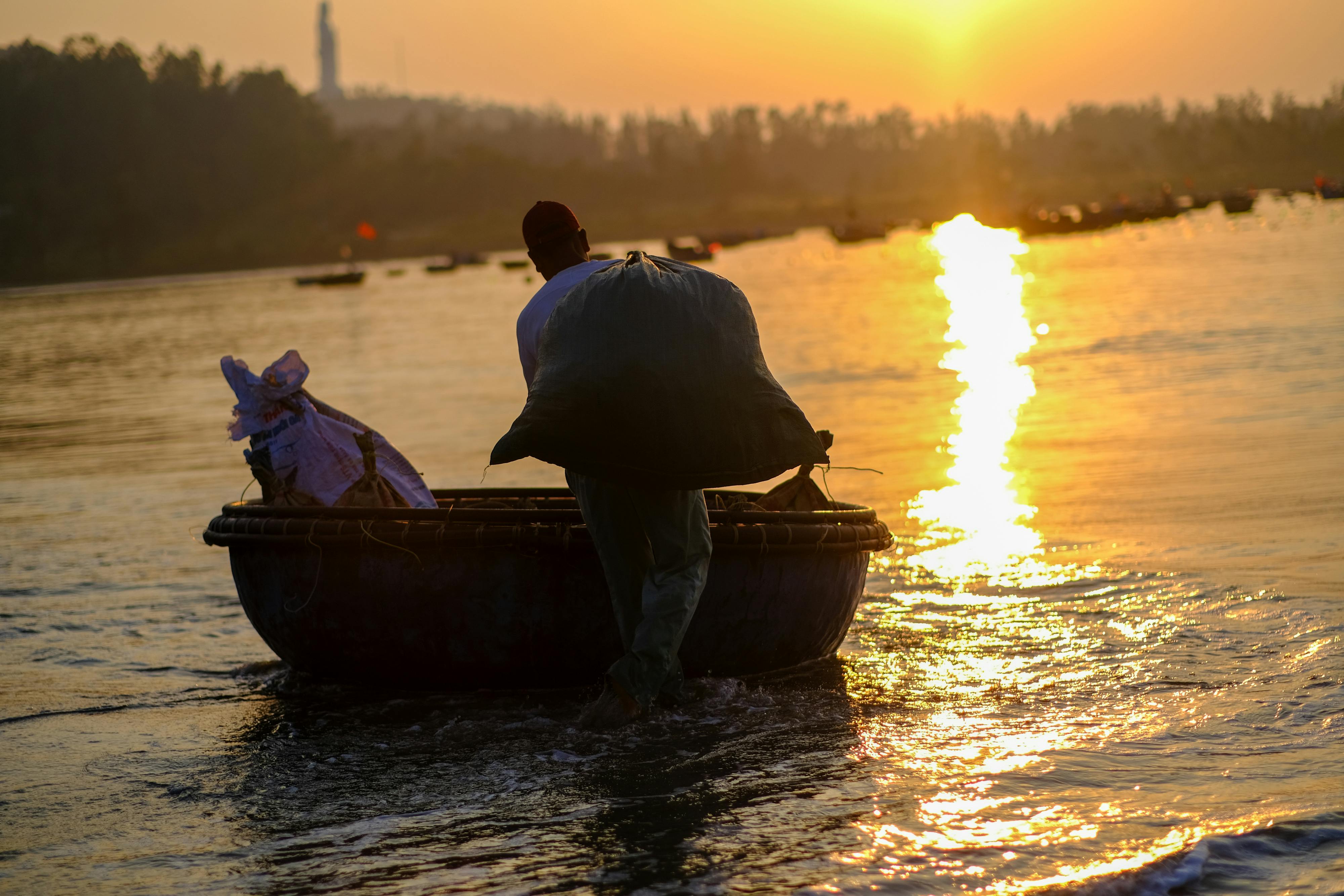 Danh sách theo thẻ anh-hung-xa-dieu, trang 4