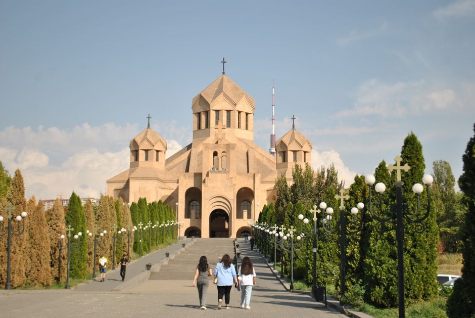 Carney's Armenia Visit: Experts Say Canada Should Deepen Caucasus Ties