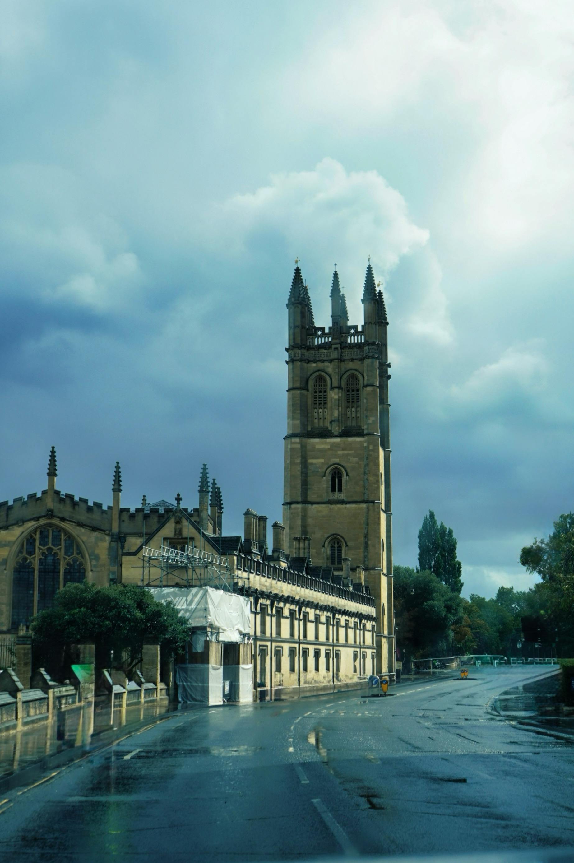 Basic English Usage [Oxford]