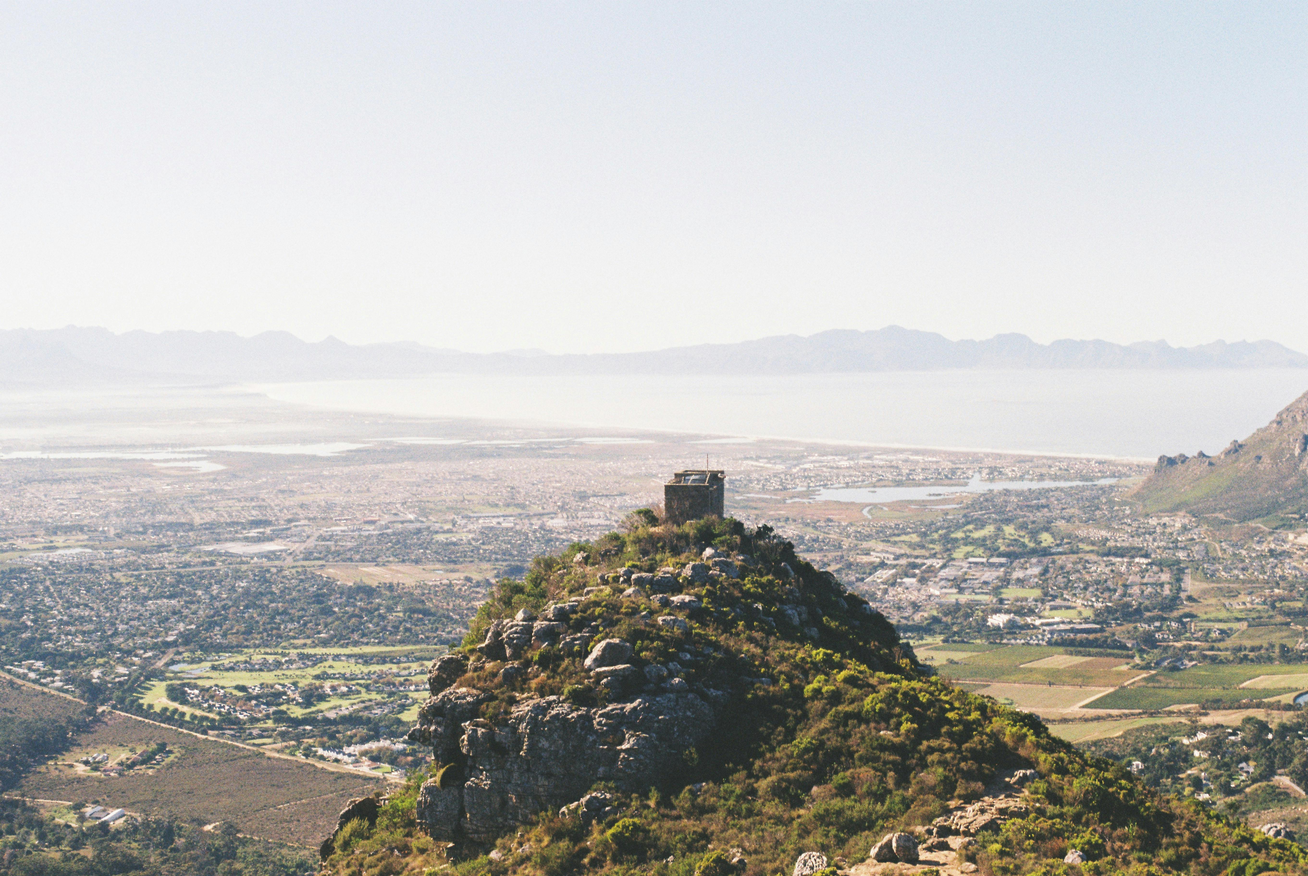 South Africa’s Foreign Policy in an Era of Global Fragmentation: Trade, Geopolitics and International Law — Photo by Konke  K