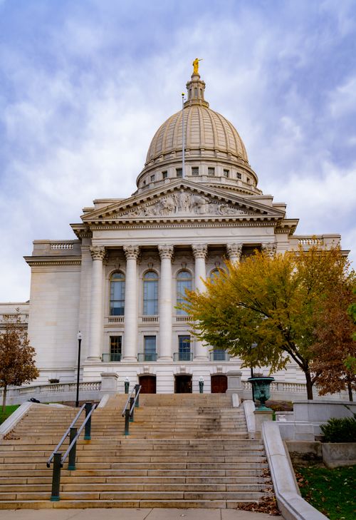 Wisconsin State Capitol Facade · Free Stock Photo