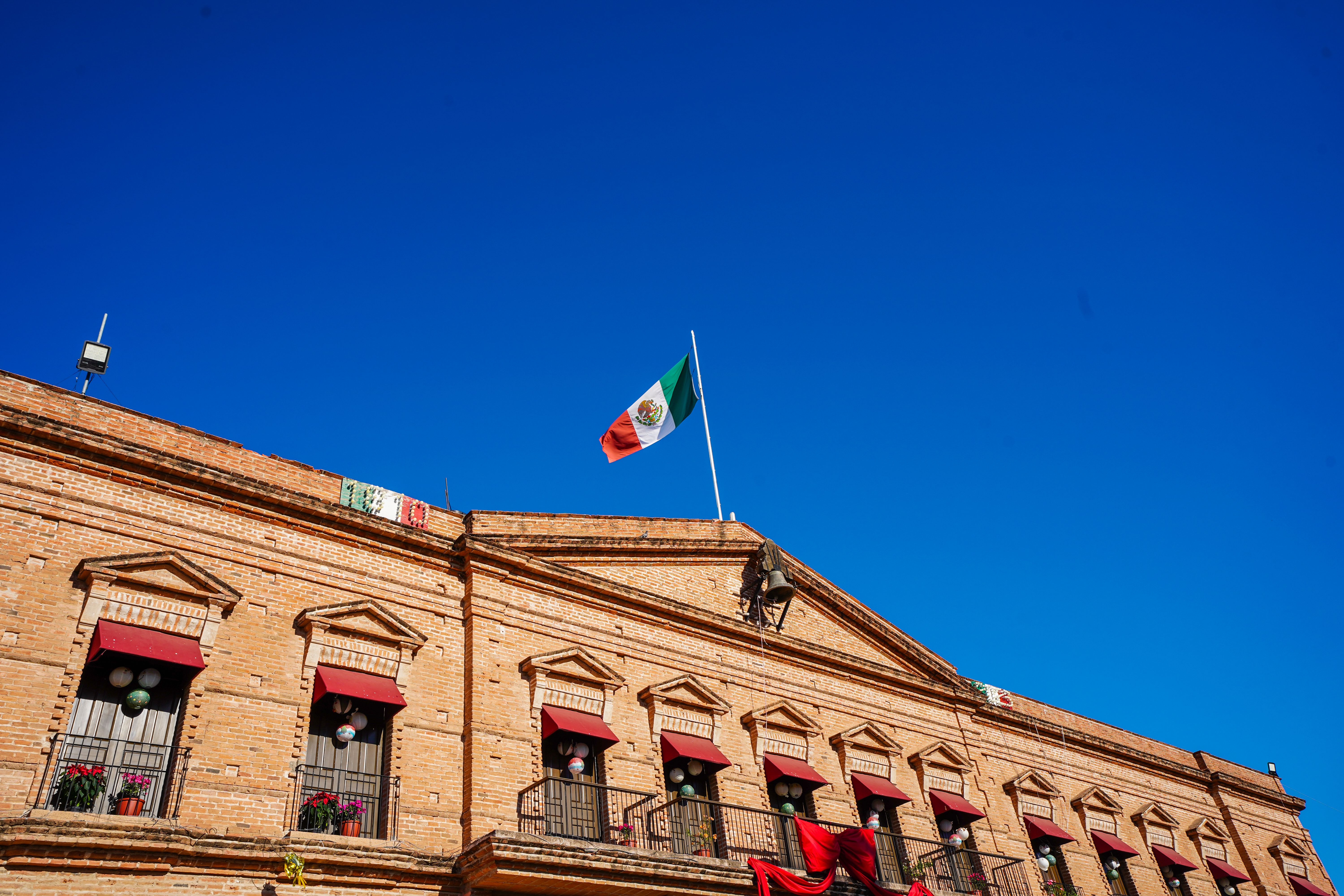 Trump Administration Reviews Mexican Consulates, Threatens $60 Billion Remittance Flow